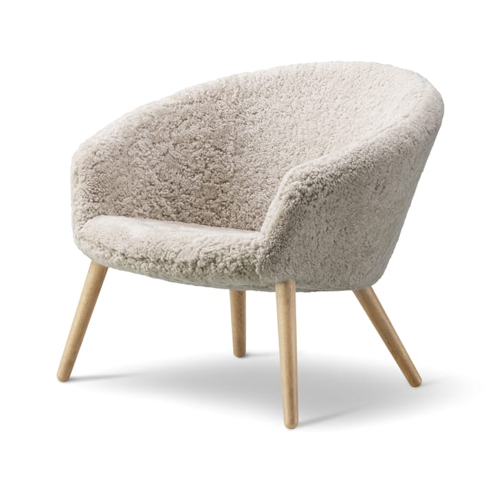 Ditzel loungestoel schapenvacht, Moonlight-eik Fredericia Furniture
