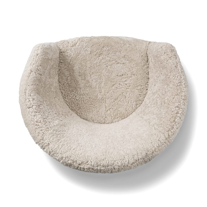 Ditzel loungestoel schapenvacht, Moonlight-walnut Fredericia Furniture