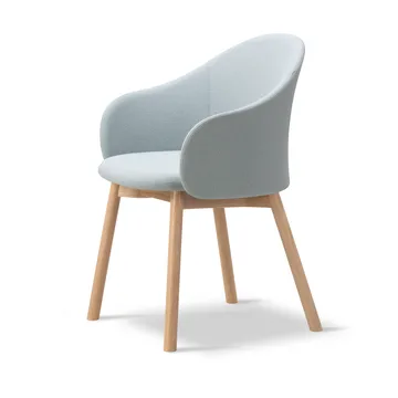 Gomo Armchair fauteuil houten onderstel - Mylla 811-gelakt eik - Fredericia Furniture