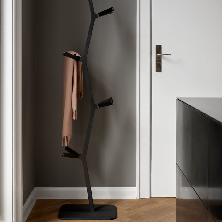 Nara kapstok, Zwart gebeitst essen-zwartgelakt staal Fredericia Furniture
