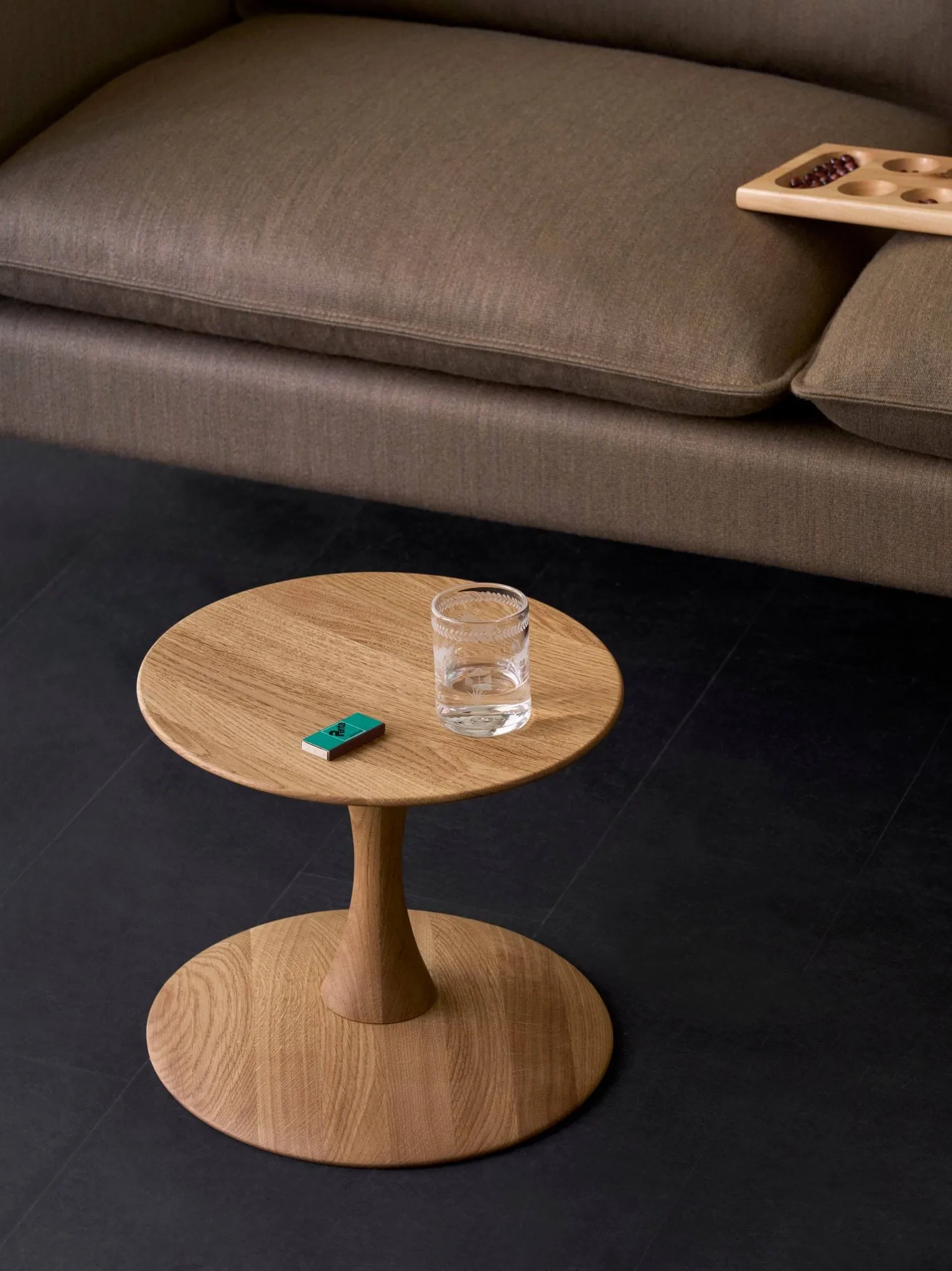 ND105 Trisse kruk, Gerookt geolied eiken, Ø40x46 cm Fredericia Furniture