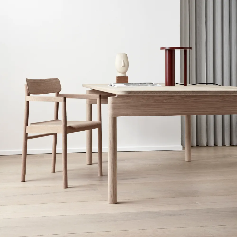 Post 6440 eettafel, Gegoten eik, 100x265 cm Fredericia Furniture