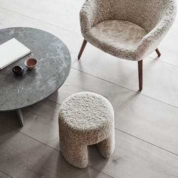 Sequoia poef - Schapenvacht moonlight - Fredericia Furniture