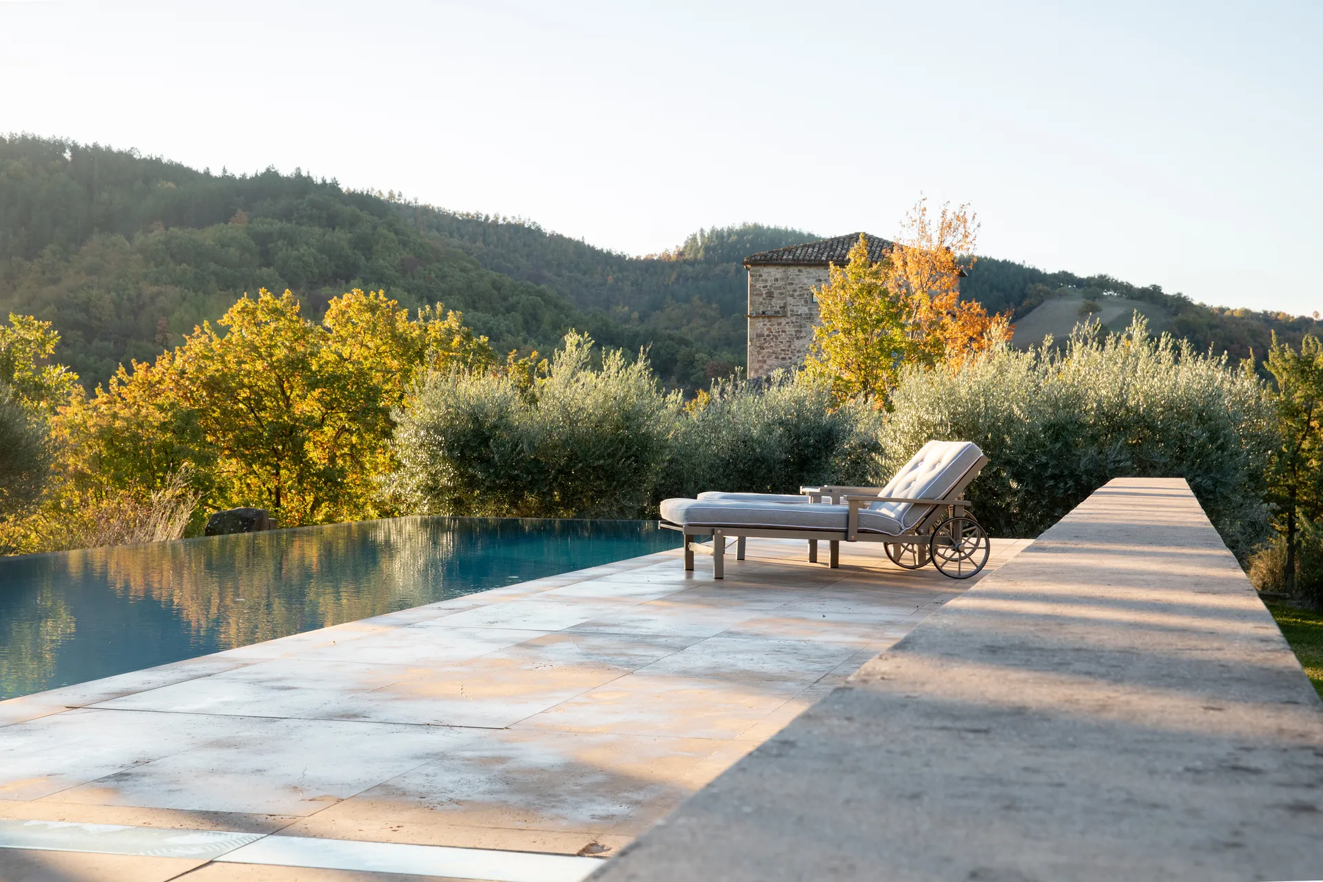 31 ligbed, Grijs, 79x174 cm Fri Form