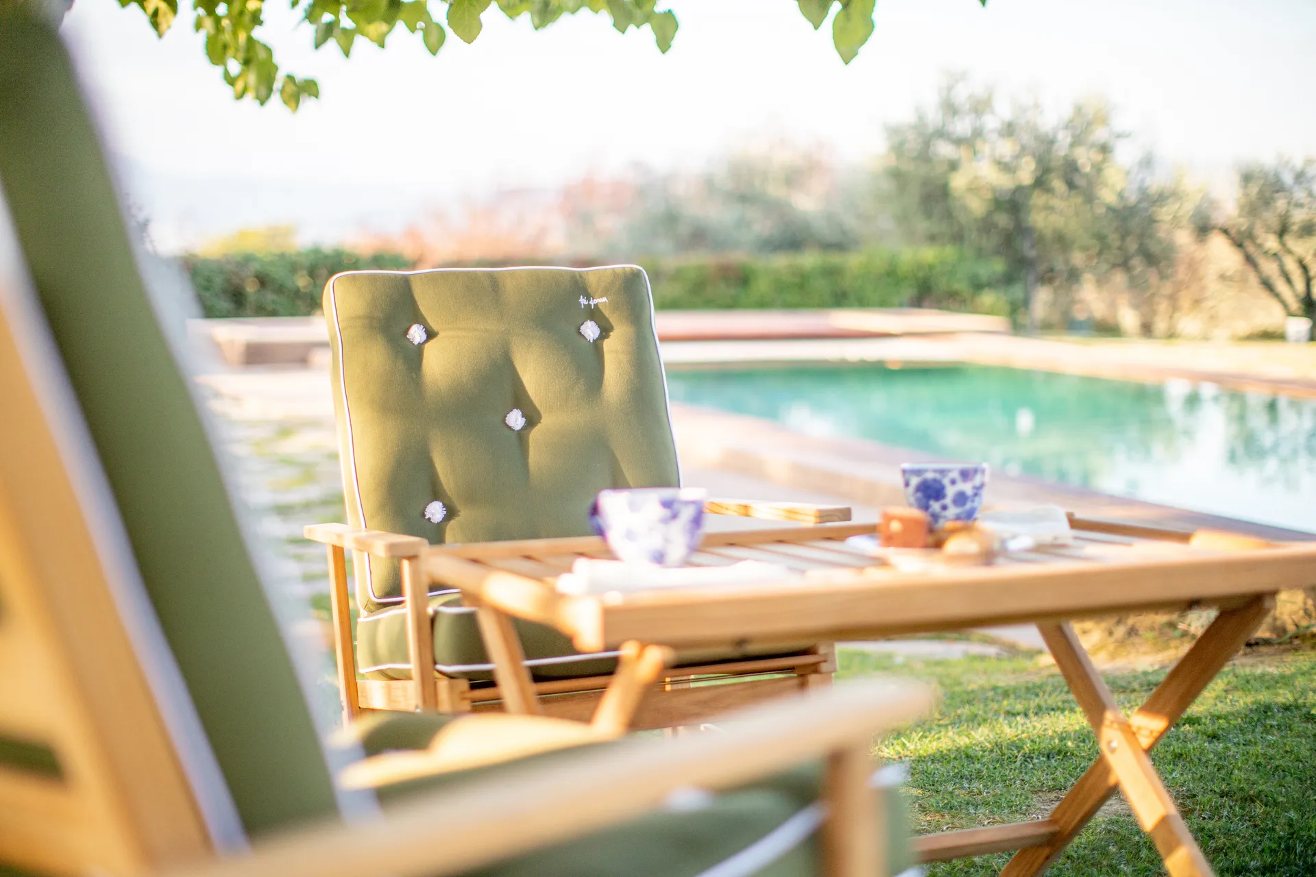 60 dienbladtafel, Teak, 59x94 cm Fri Form