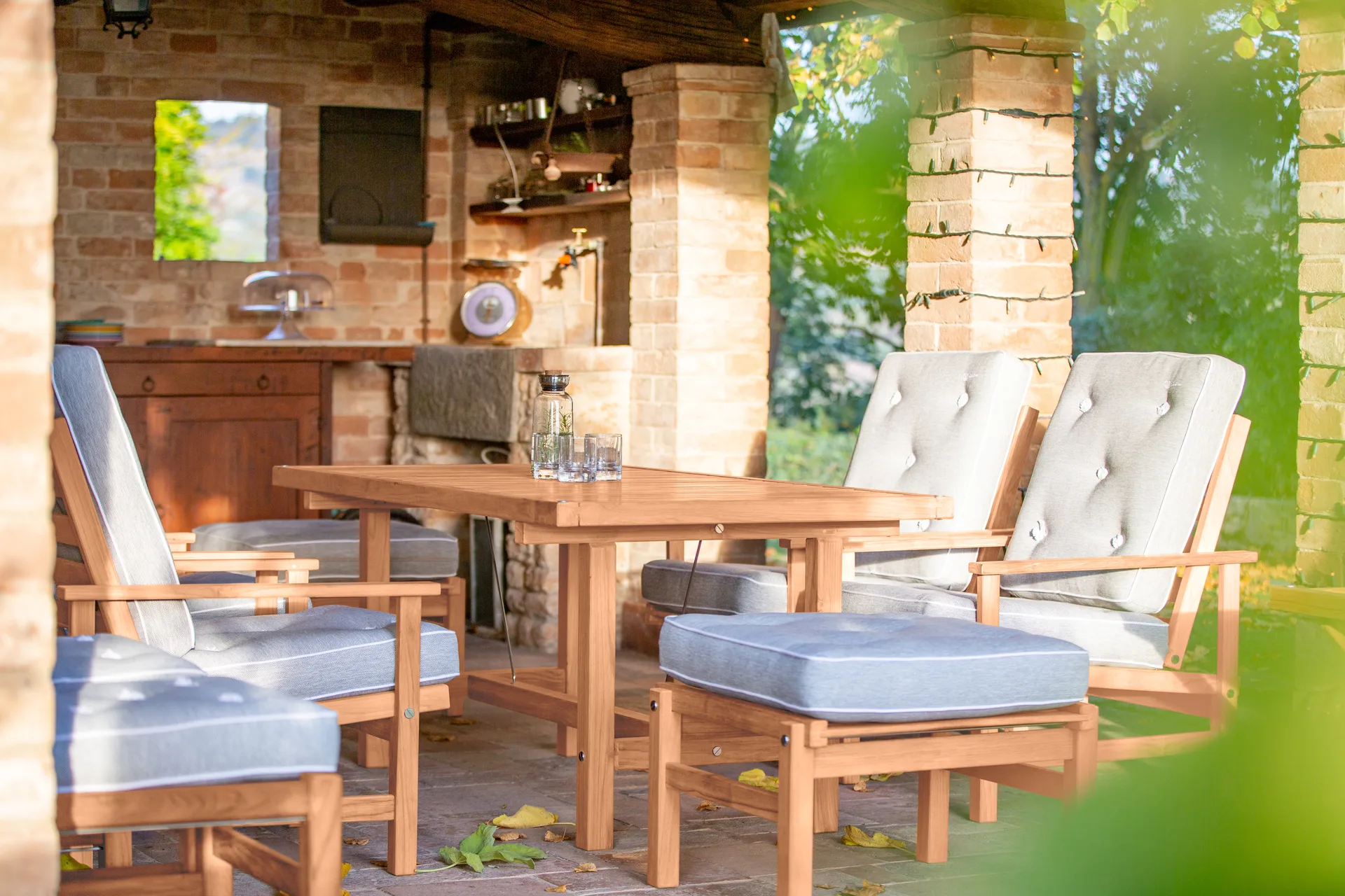 62 tafel, Redwood, 155x85x65,5 cm Fri Form