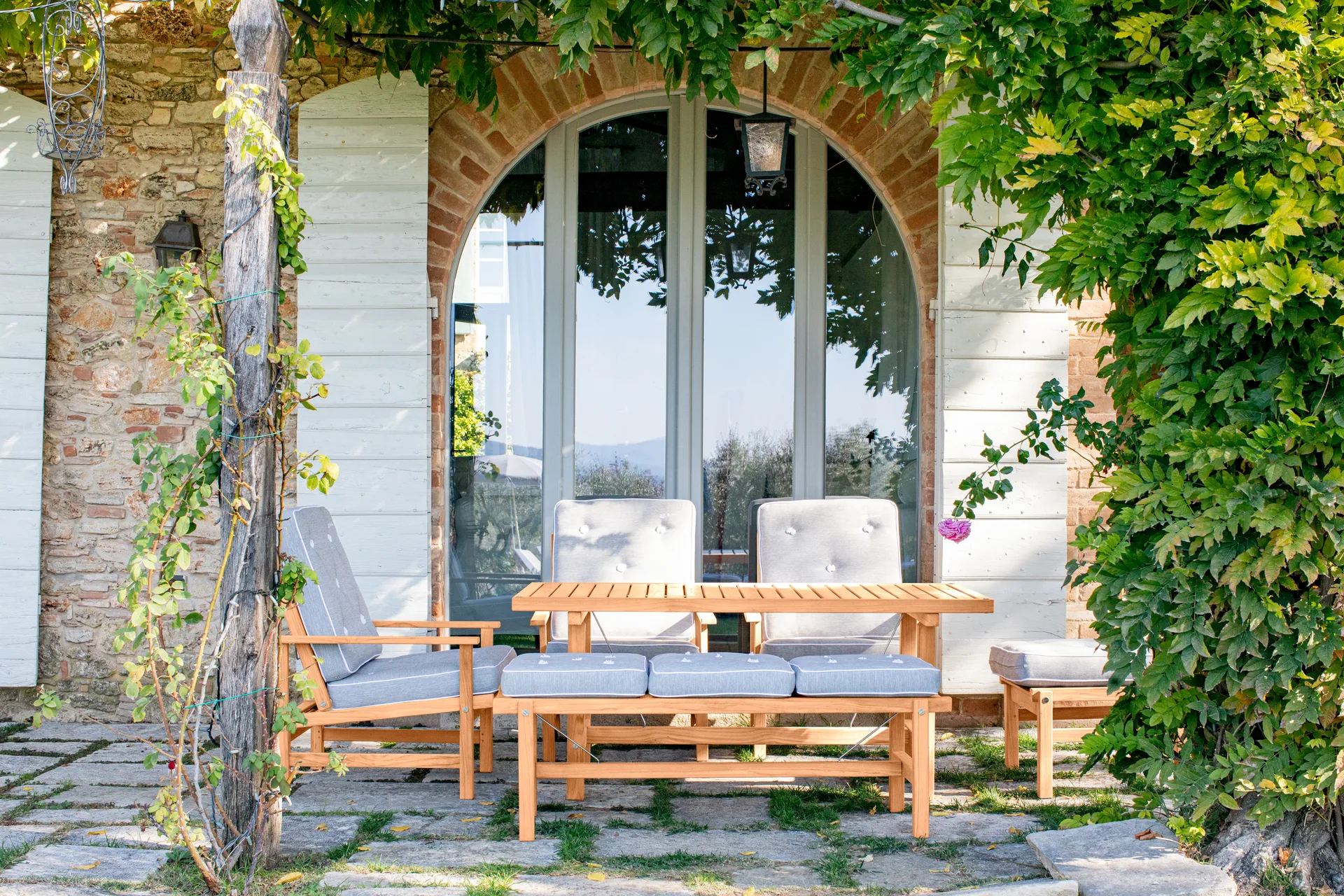 62 tafel, Redwood, 155x85x65,5 cm Fri Form