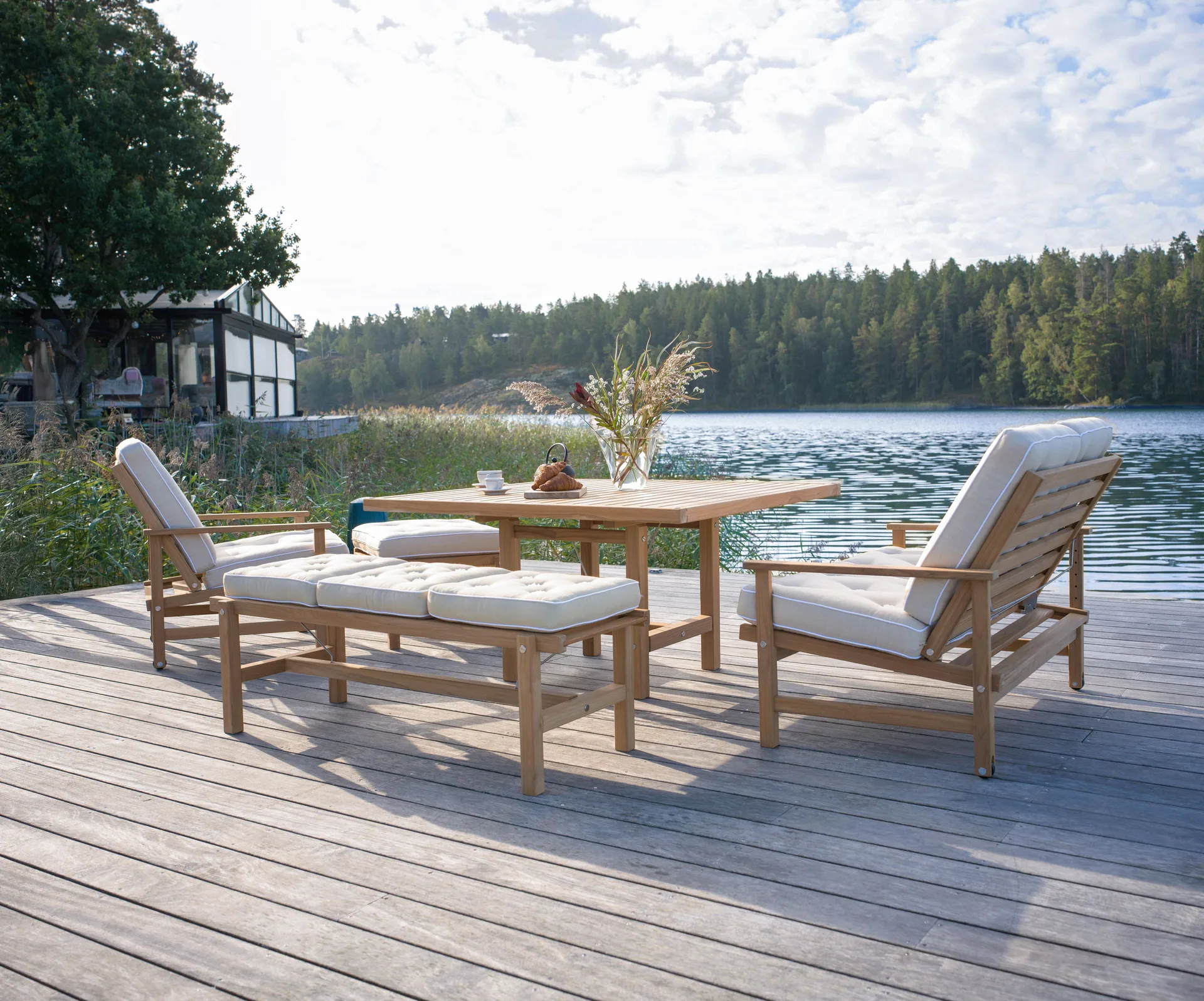 65 tafel, Teak, 128x120x68 cm Fri Form