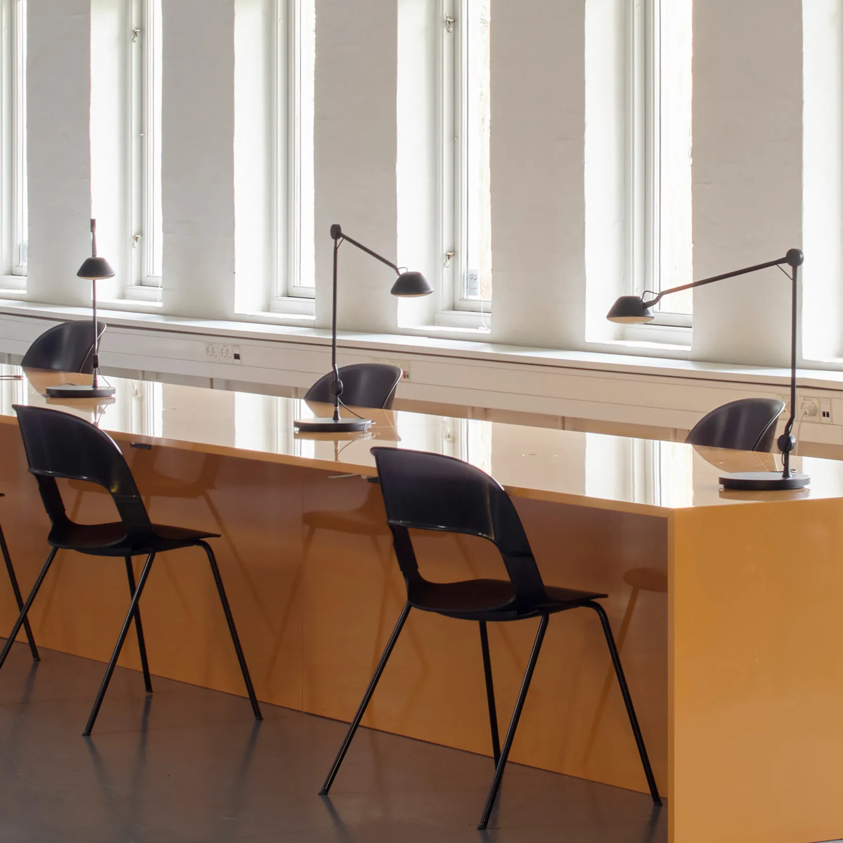 AQ01 tafellamp, Zwart Fritz Hansen