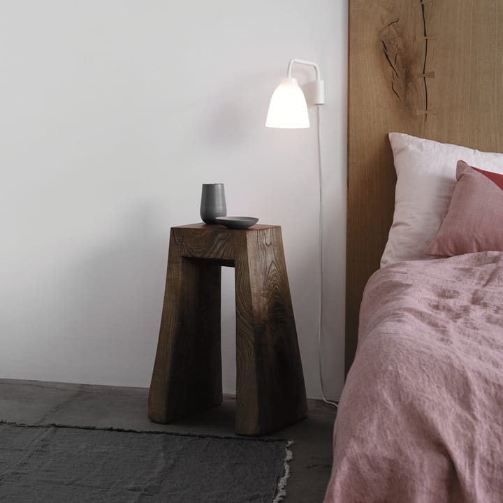 Caravaggio Read wandlamp, Opaal Fritz Hansen