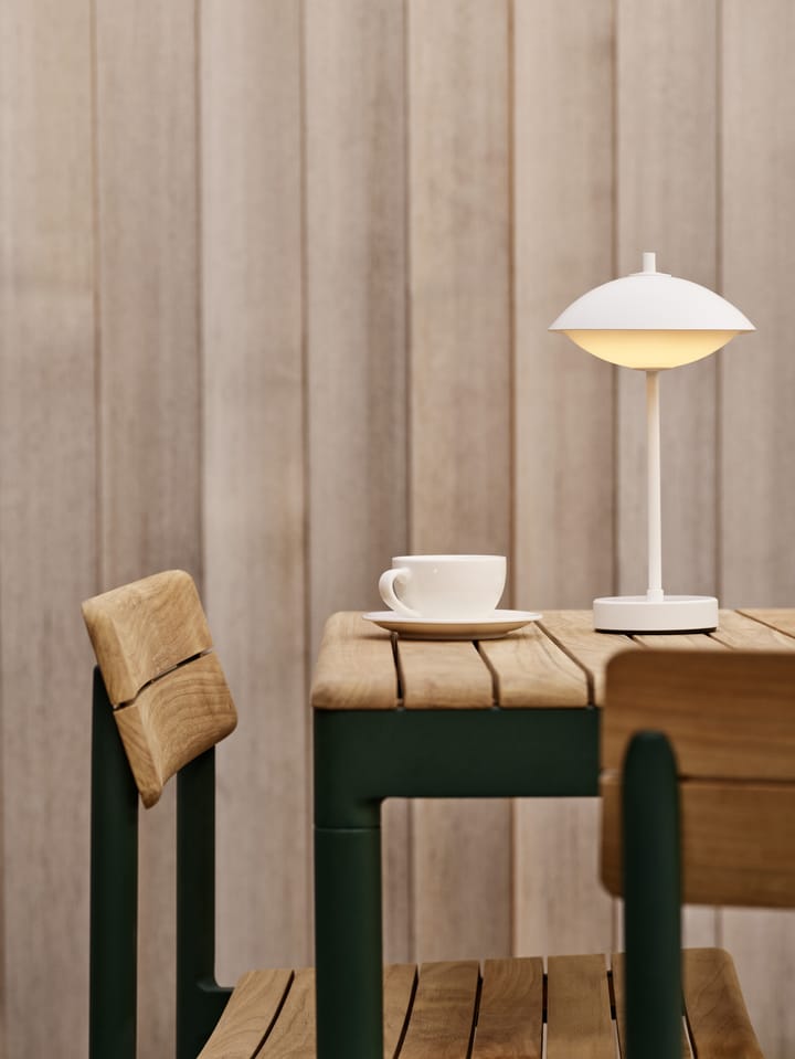 Clam draagbare tafellamp 31 cm, White Fritz Hansen