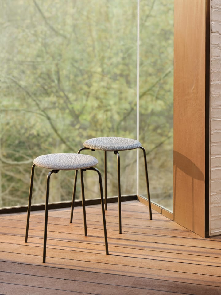 Dot kruk stof, Grey-beige-white Fritz Hansen