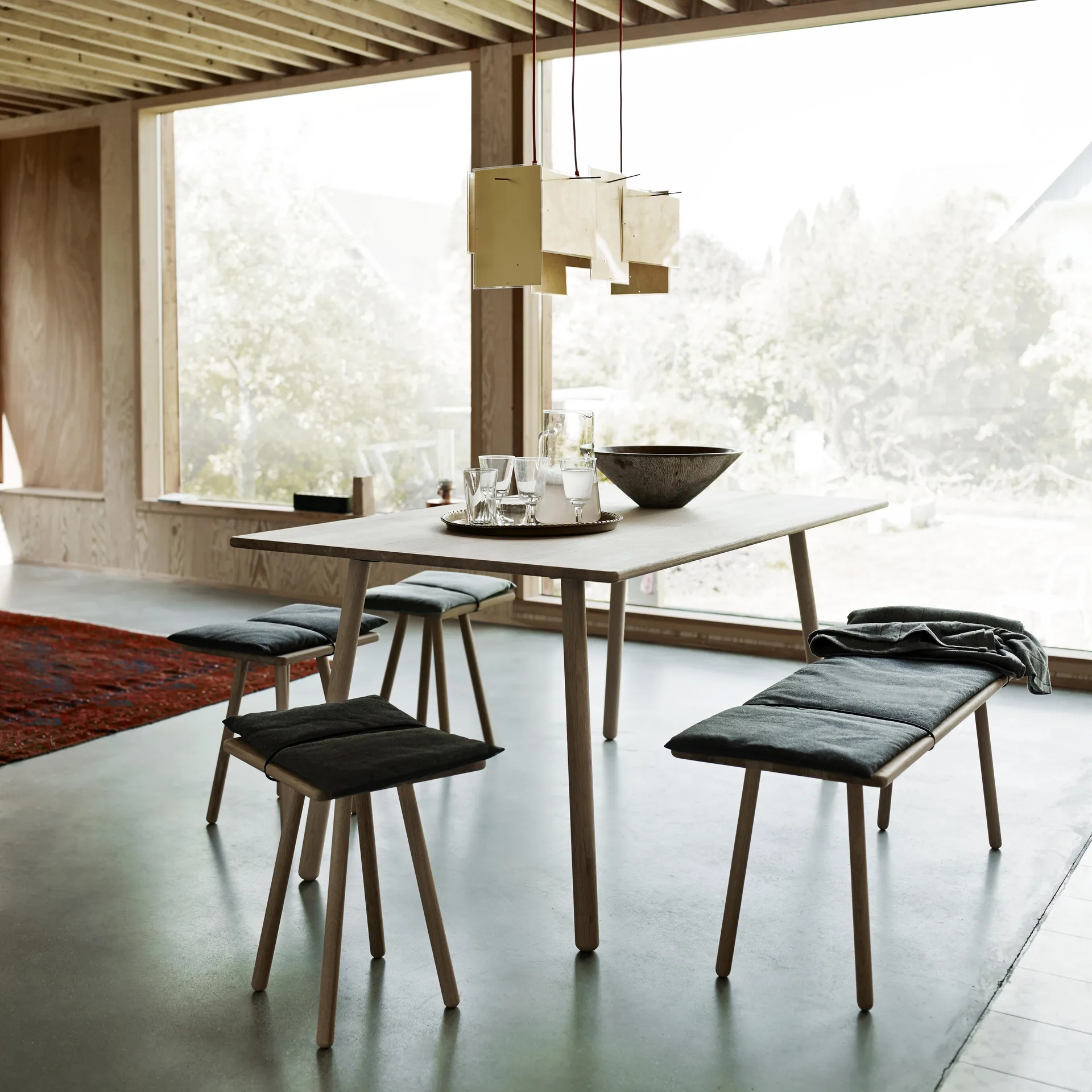 Georg bank, Eikenhout Fritz Hansen