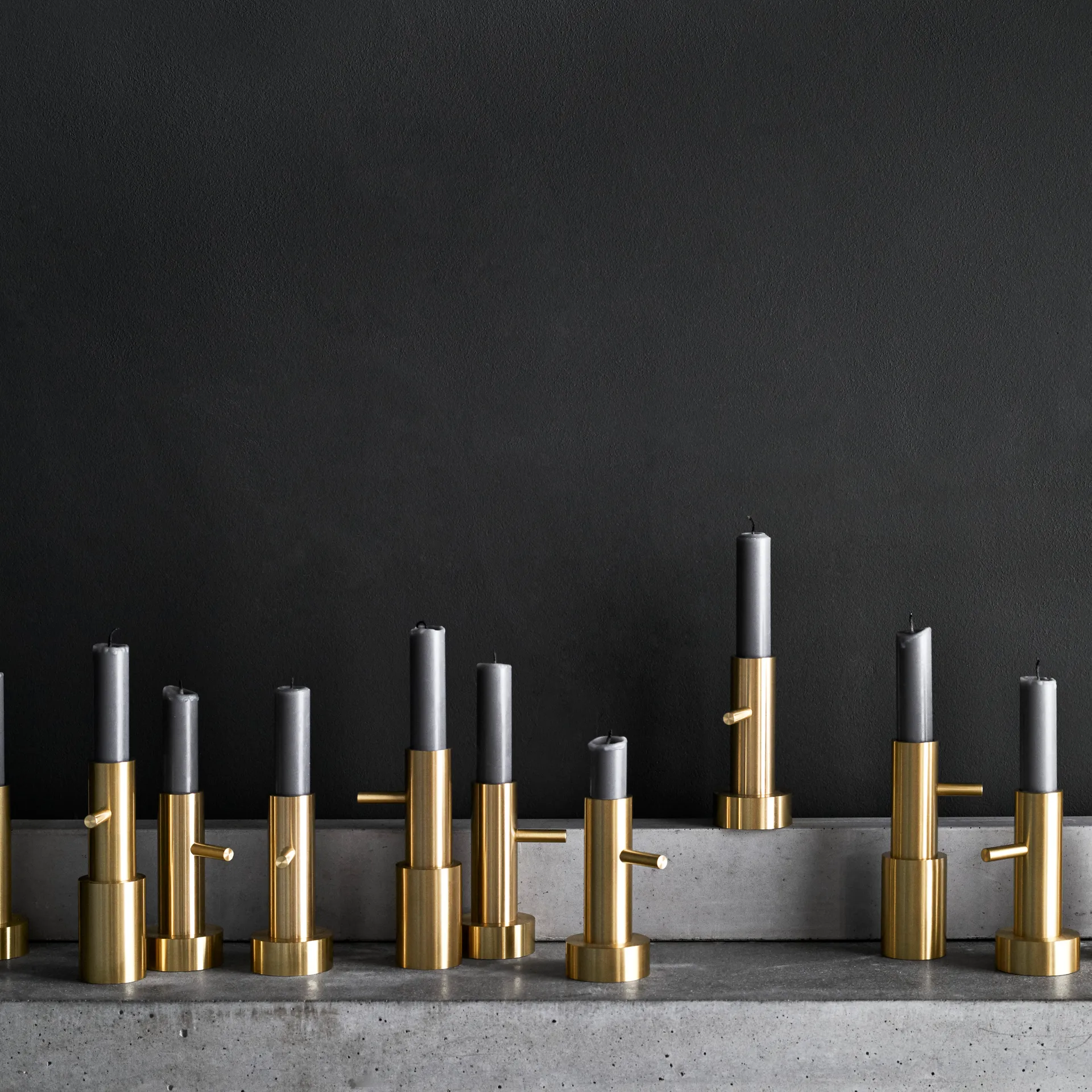 Jaime Hayon enkele messing kandelaar, #2 Fritz Hansen