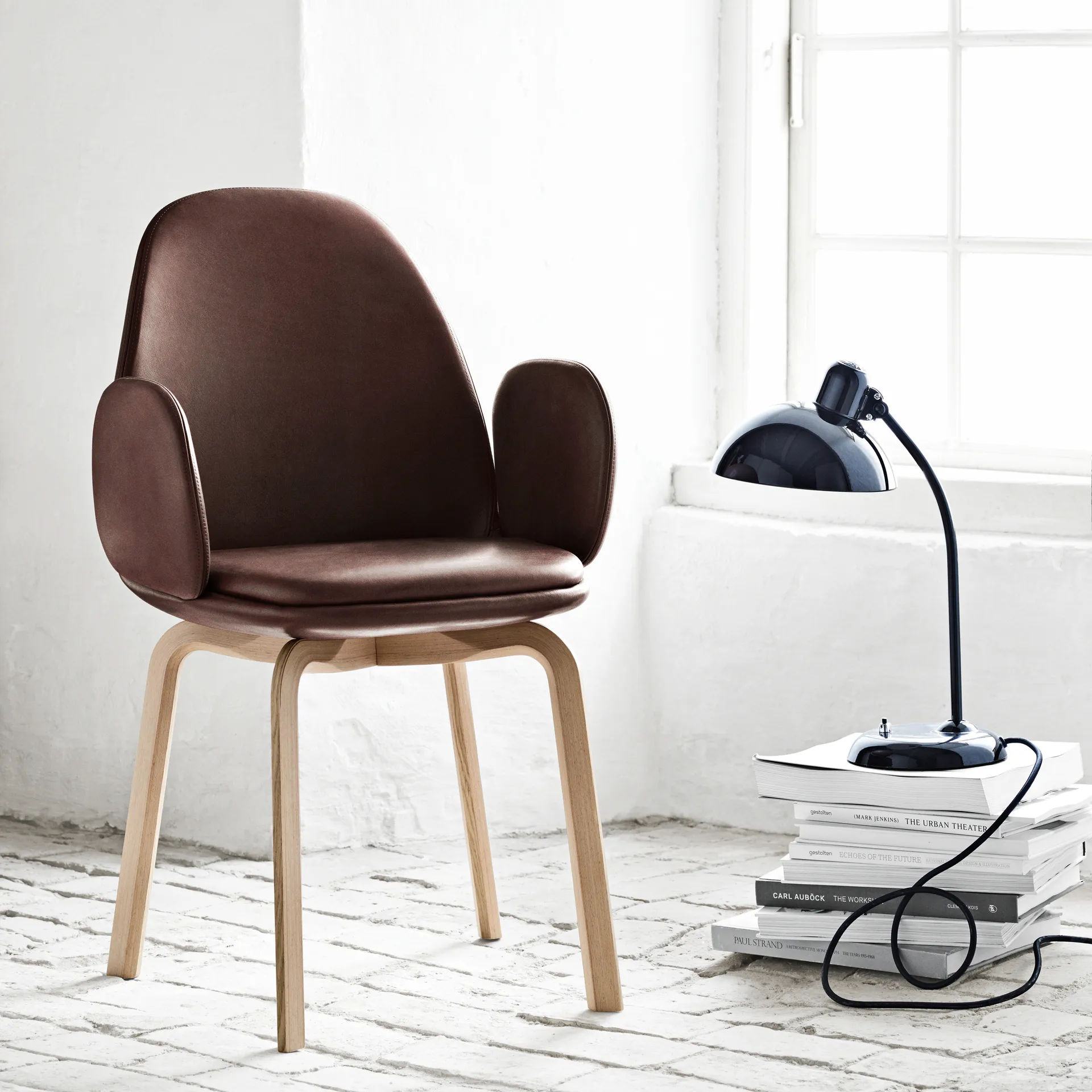 Kaiser Idell 6556-T tafellamp, Black Fritz Hansen