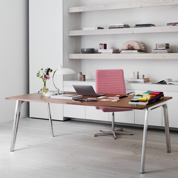 Kaiser Idell 6631-T Luxus tafellamp, Wit Fritz Hansen