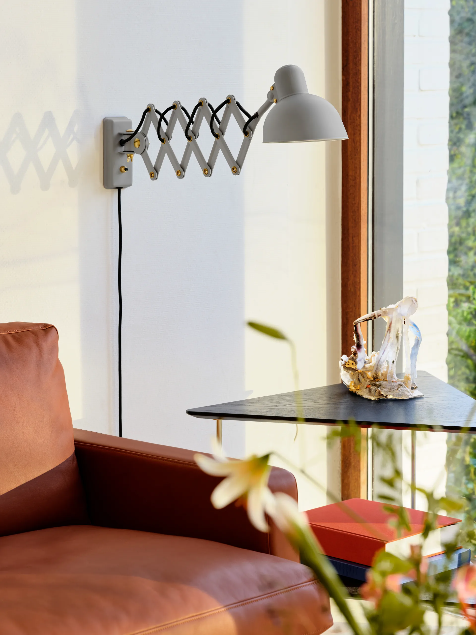 Kaiser Idell 6718-W wandlamp, Easy Grey Fritz Hansen