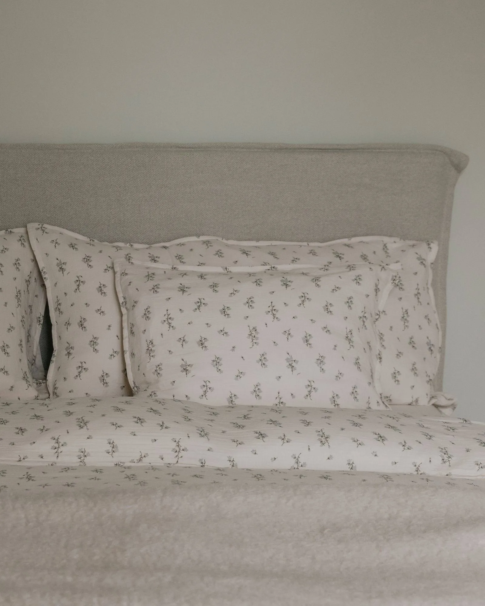 Bluebell Muslin kussensloop, 80x80 cm Garbo&Friends