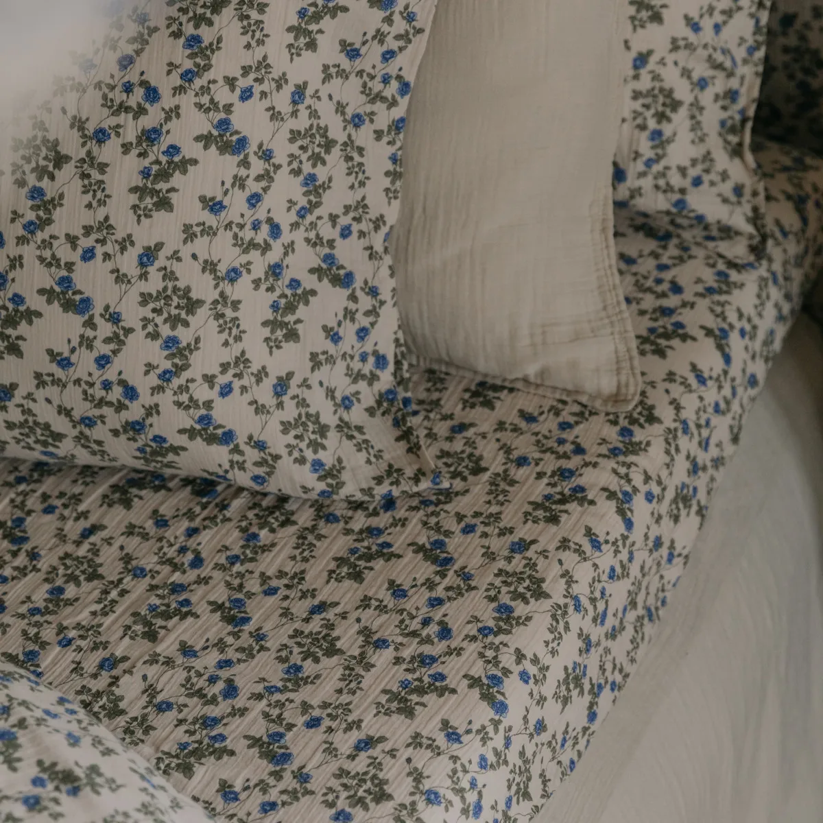 Dainty Muslin hoeslaken, 160x200x30 cm Garbo&Friends