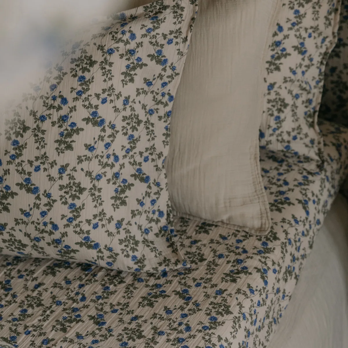 Dainty Muslin hoeslaken, 90x200x30 cm Garbo&Friends