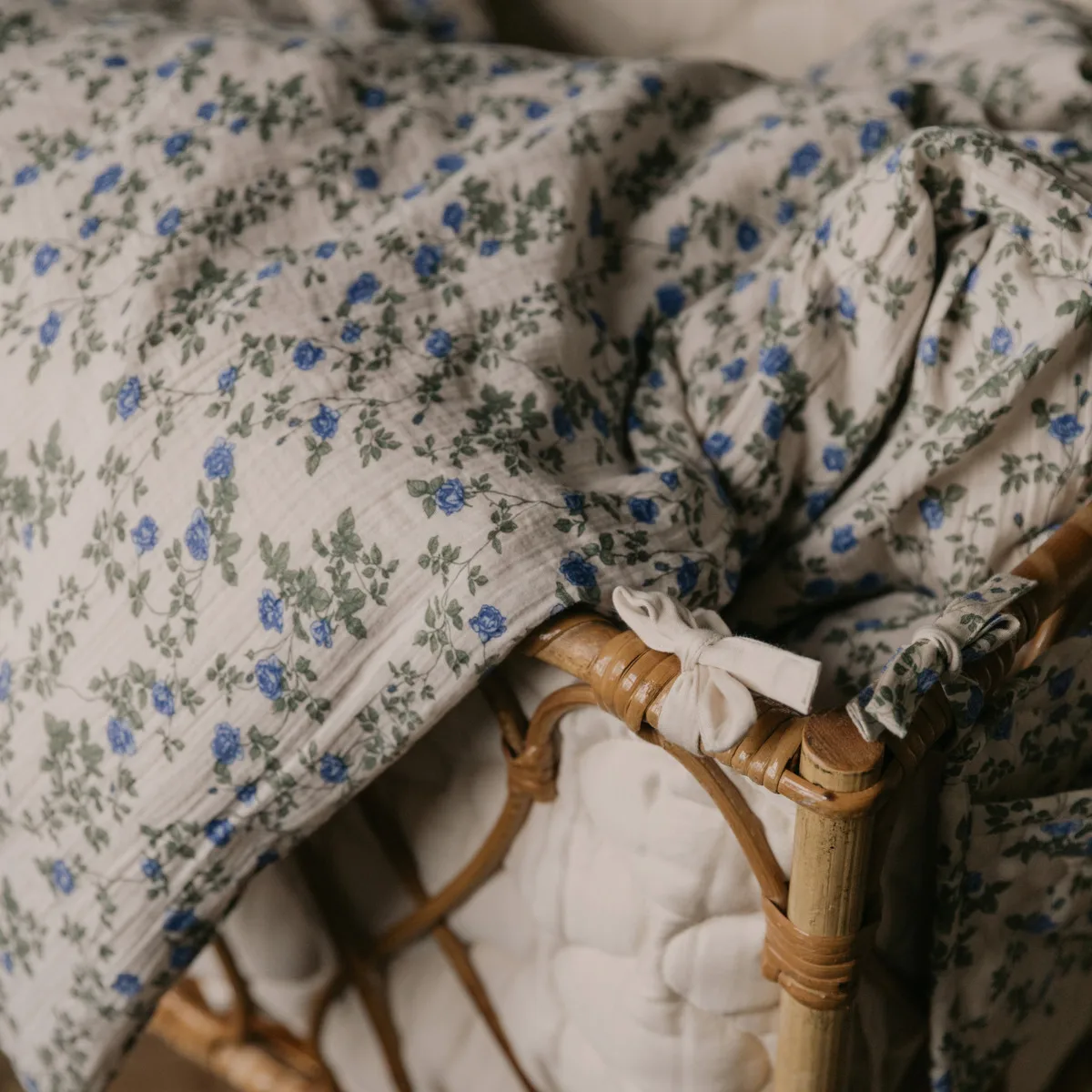 Dainty Muslin junior beddengoedset, 100x130/35x55 cm Garbo&Friends