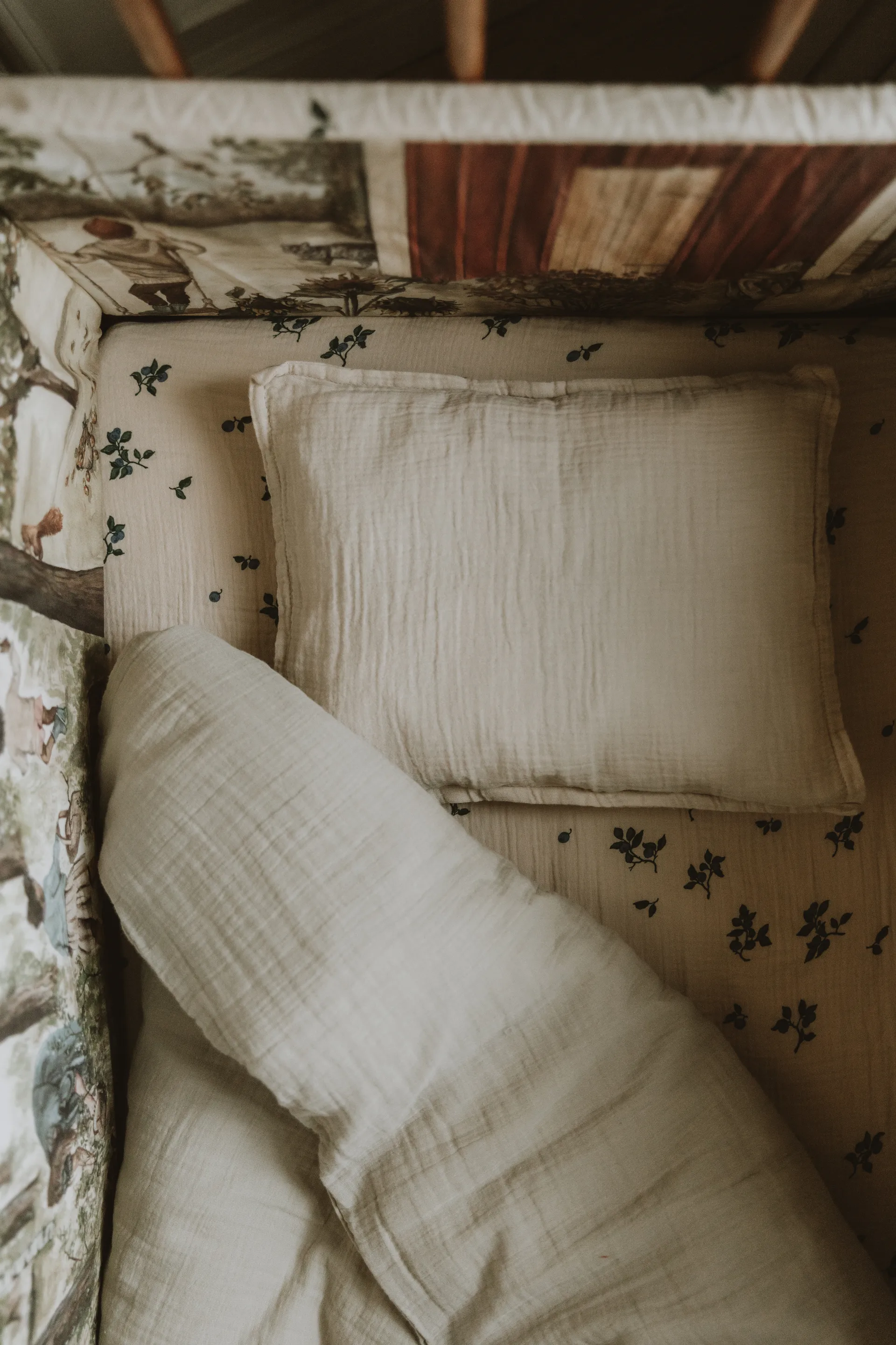 Eggshell Muslin beddengoedset junior, 100x140 cm/40x60 cm Garbo&Friends