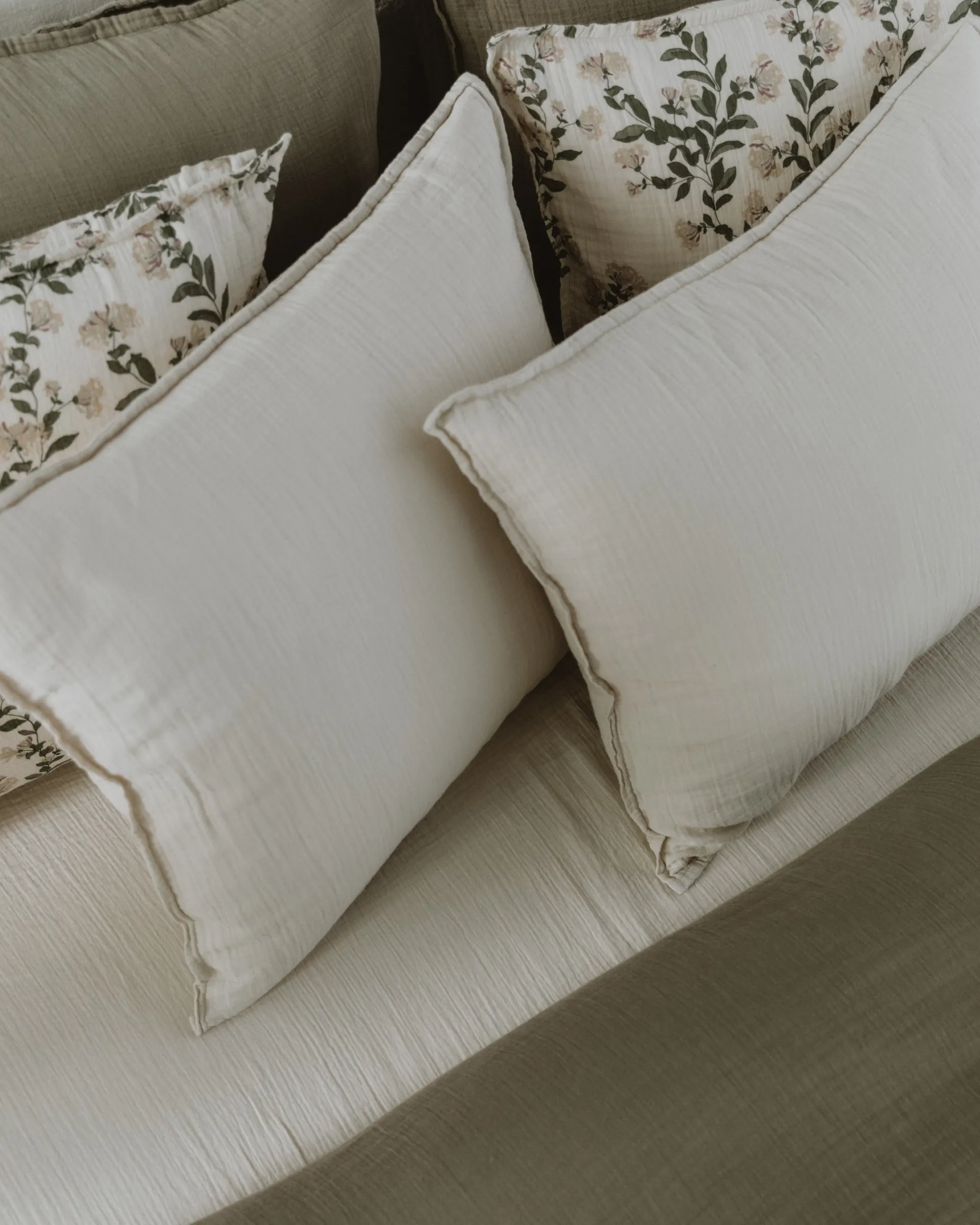 Eggshell Muslin kussensloop, 50x70 cm Garbo&Friends