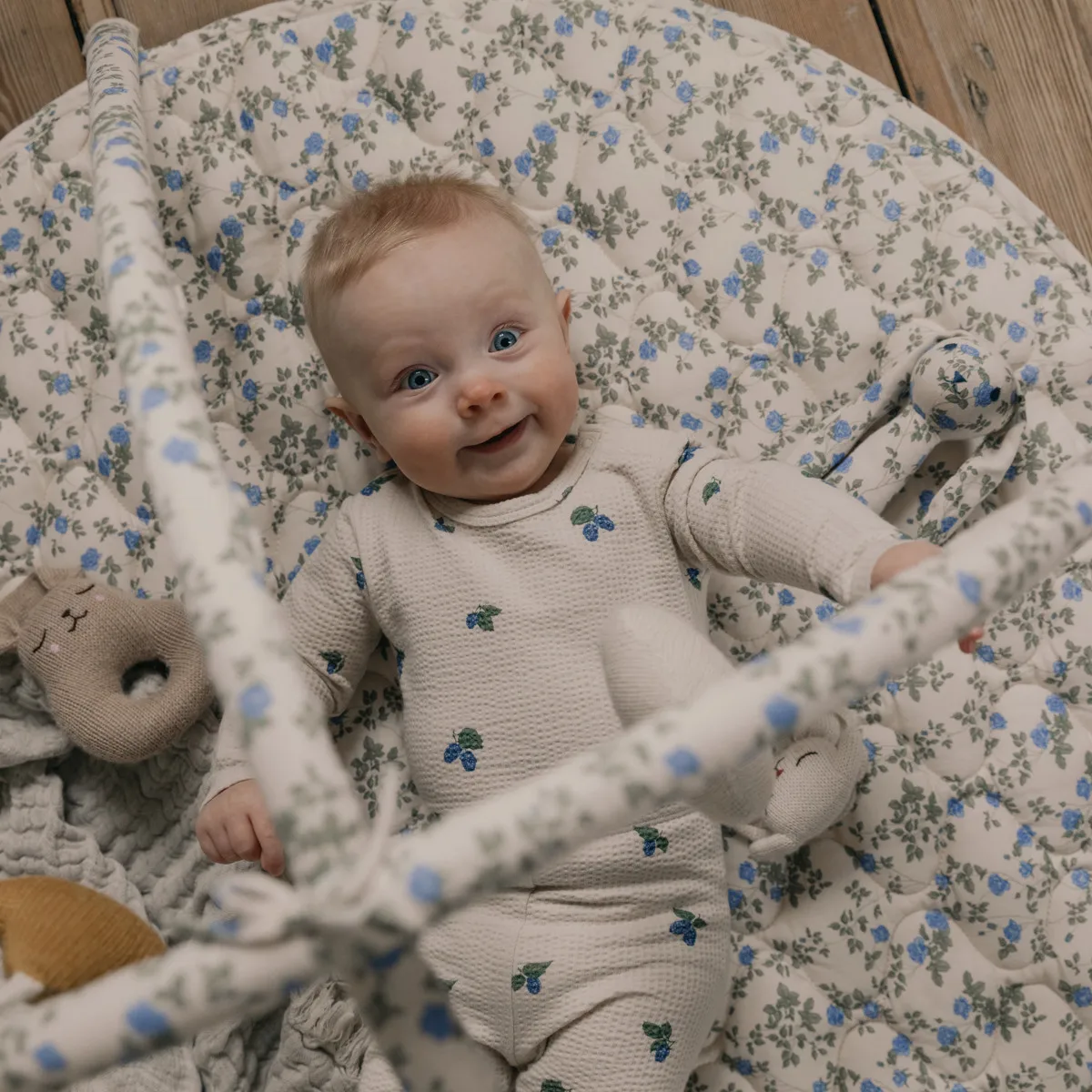 Fijne satijnen babygym, Ø90 cm Garbo&Friends