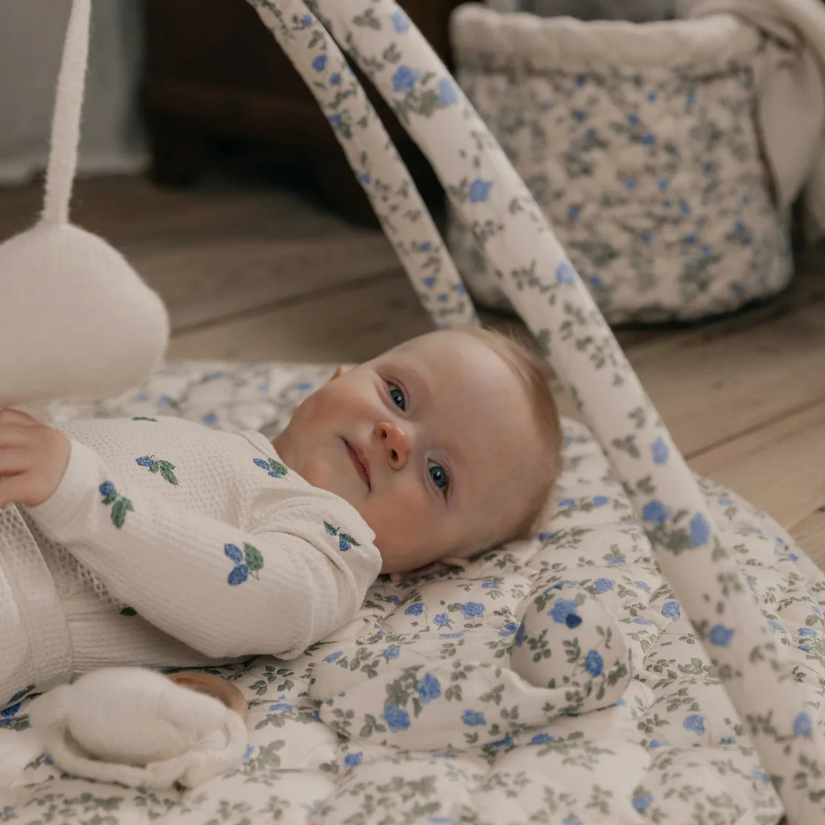 Fijne satijnen babygym, Ø90 cm Garbo&Friends