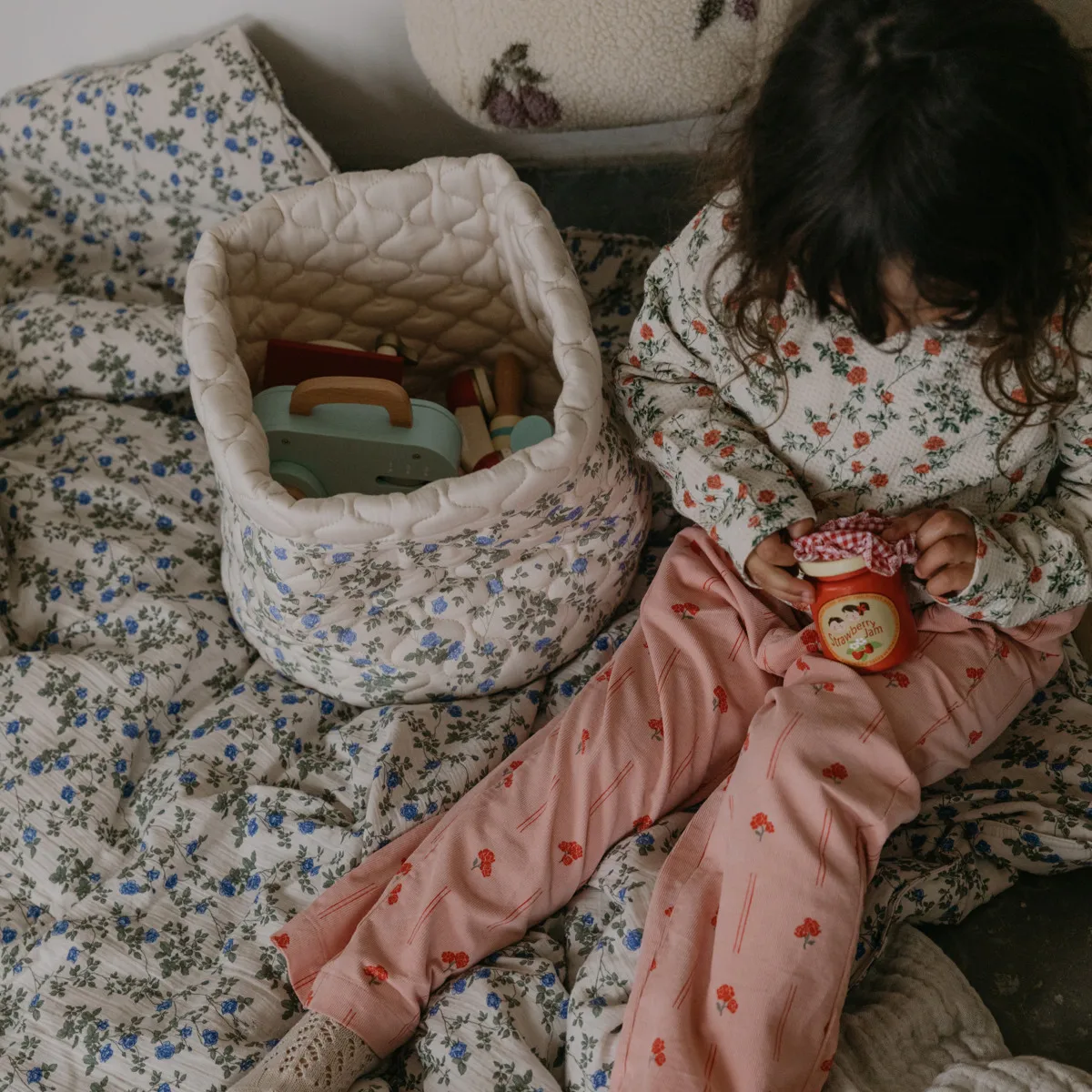 Fijne satijnen gewatteerde mand 2-delig, Ø20x20 cm + Ø30x30 cm Garbo&Friends