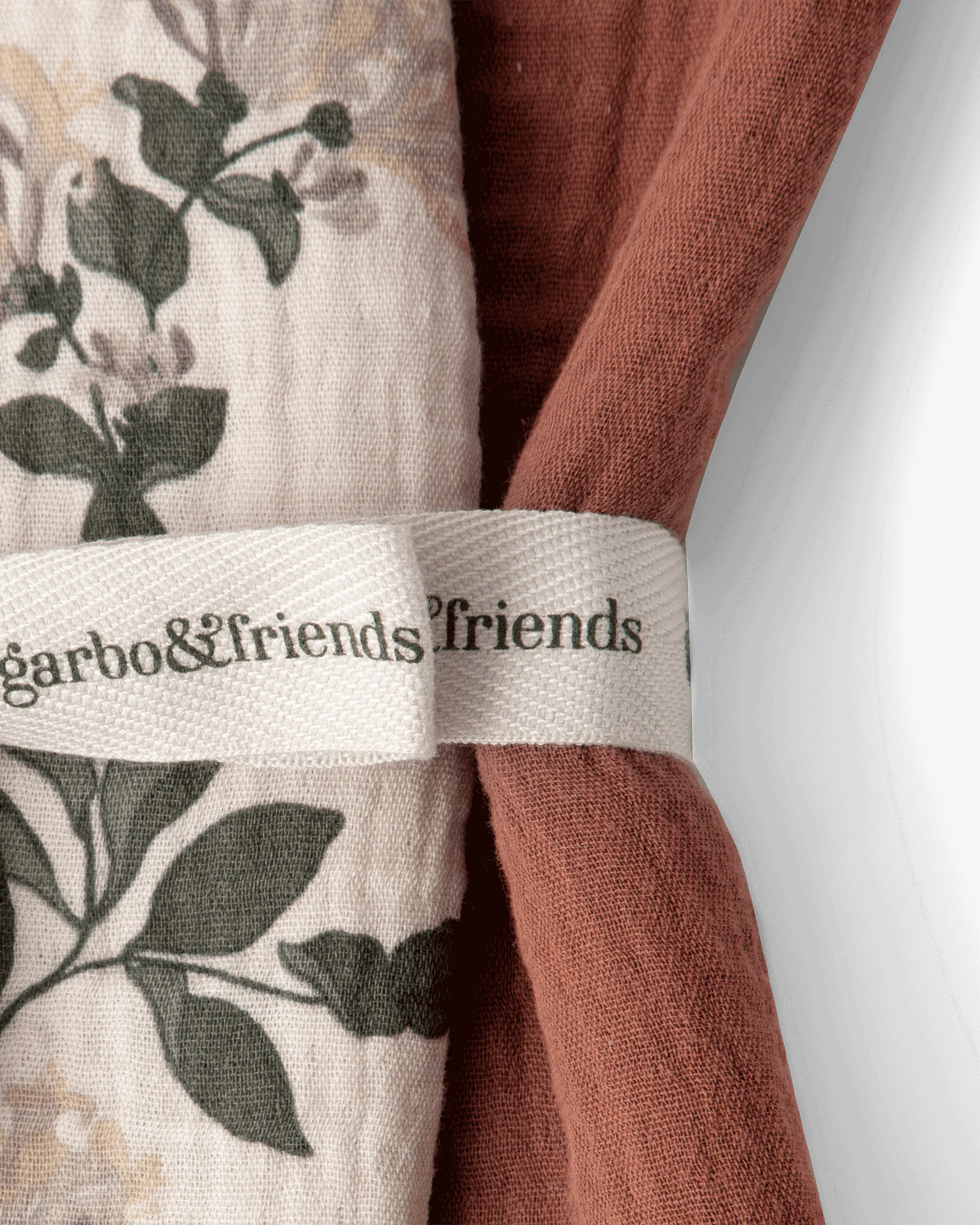 Honeysuckle Muslin deken klein 2-delig, 60x60 cm Garbo&Friends