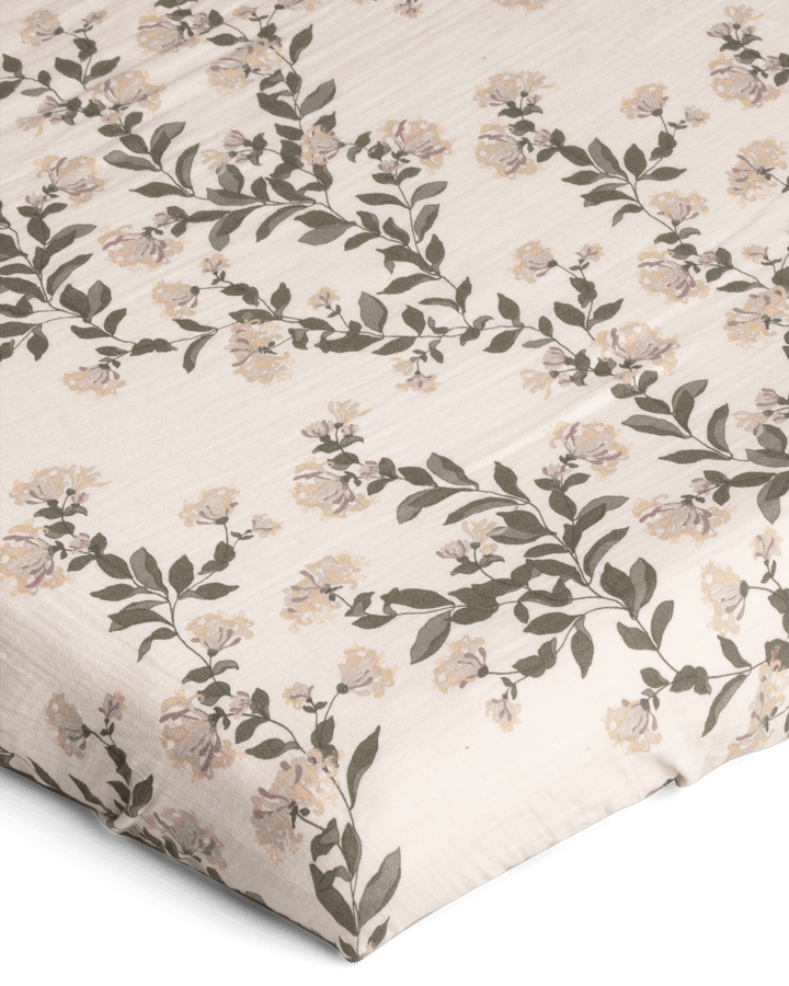 Honeysuckle Muslin hoeslaken, 60x120x20 cm Garbo&Friends