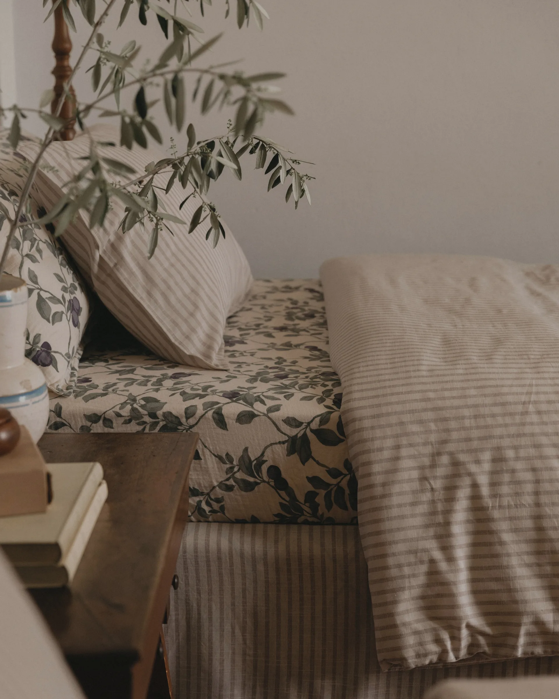 Plum Muslin hoeslaken, 90x200x30 cm Garbo&Friends