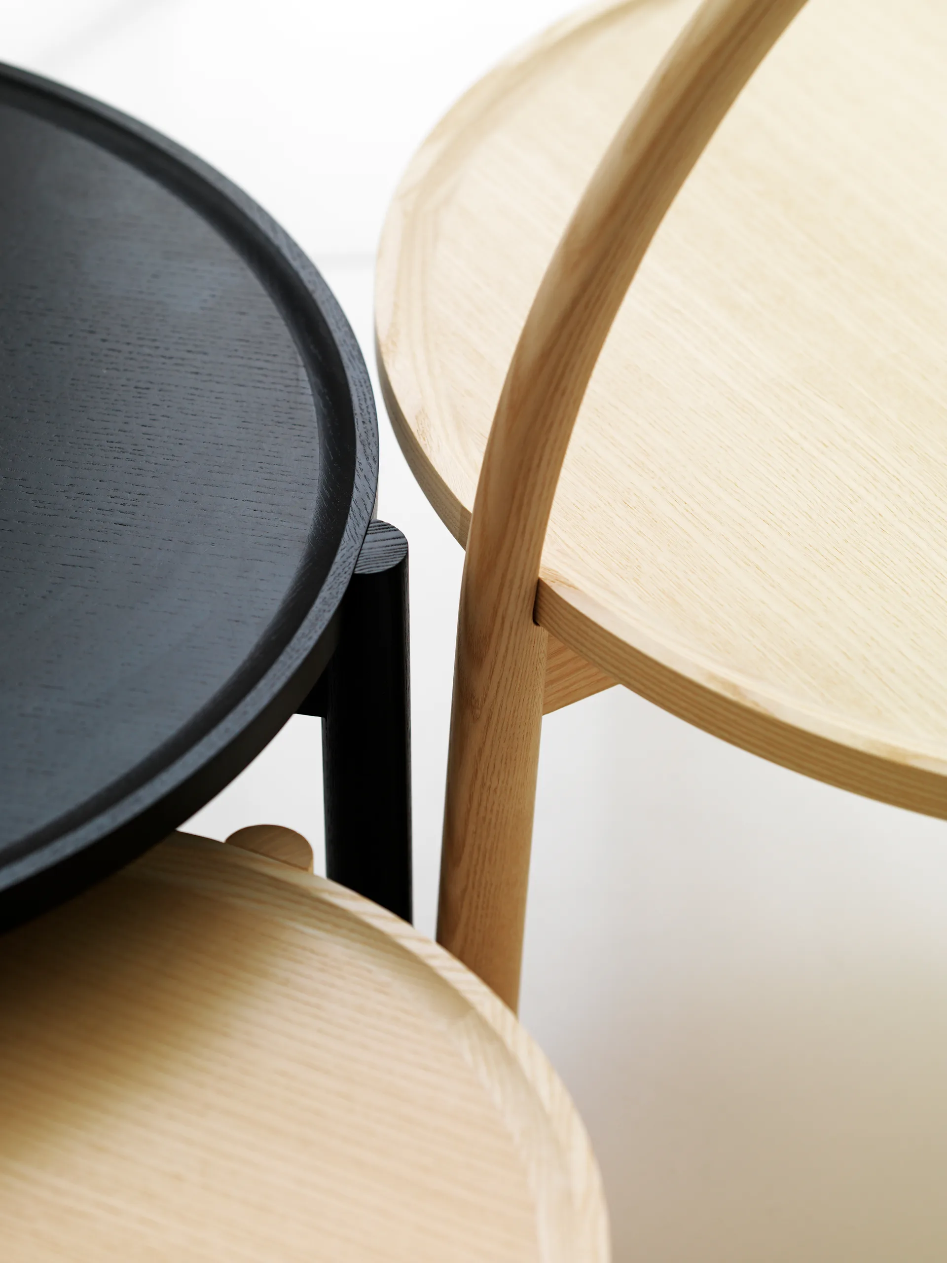 Elna salontafel, Essenhout-white-Ø60 cm m. beugel Gärsnäs