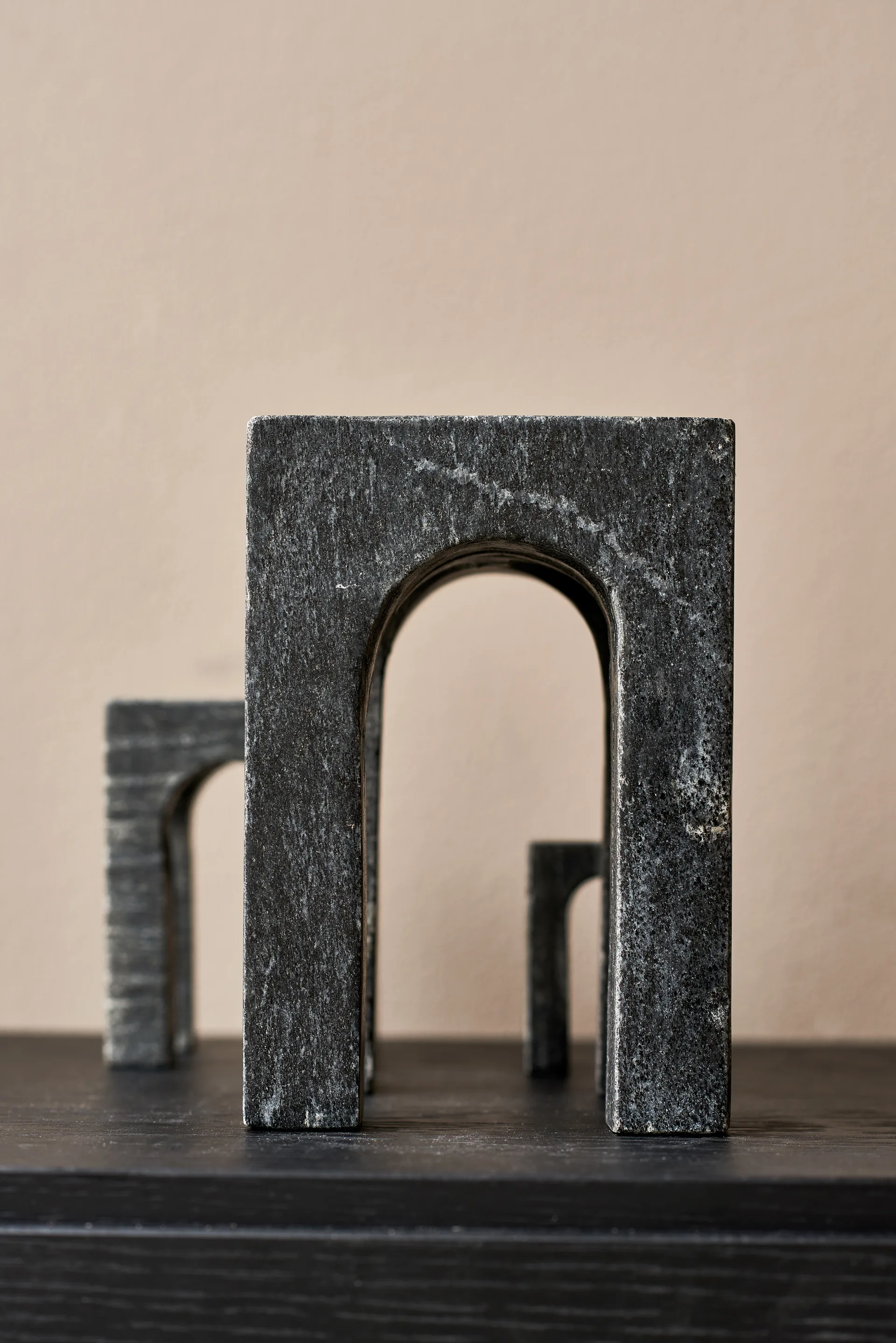 Arkis boekensteun 3-delig, Zwart Gejst