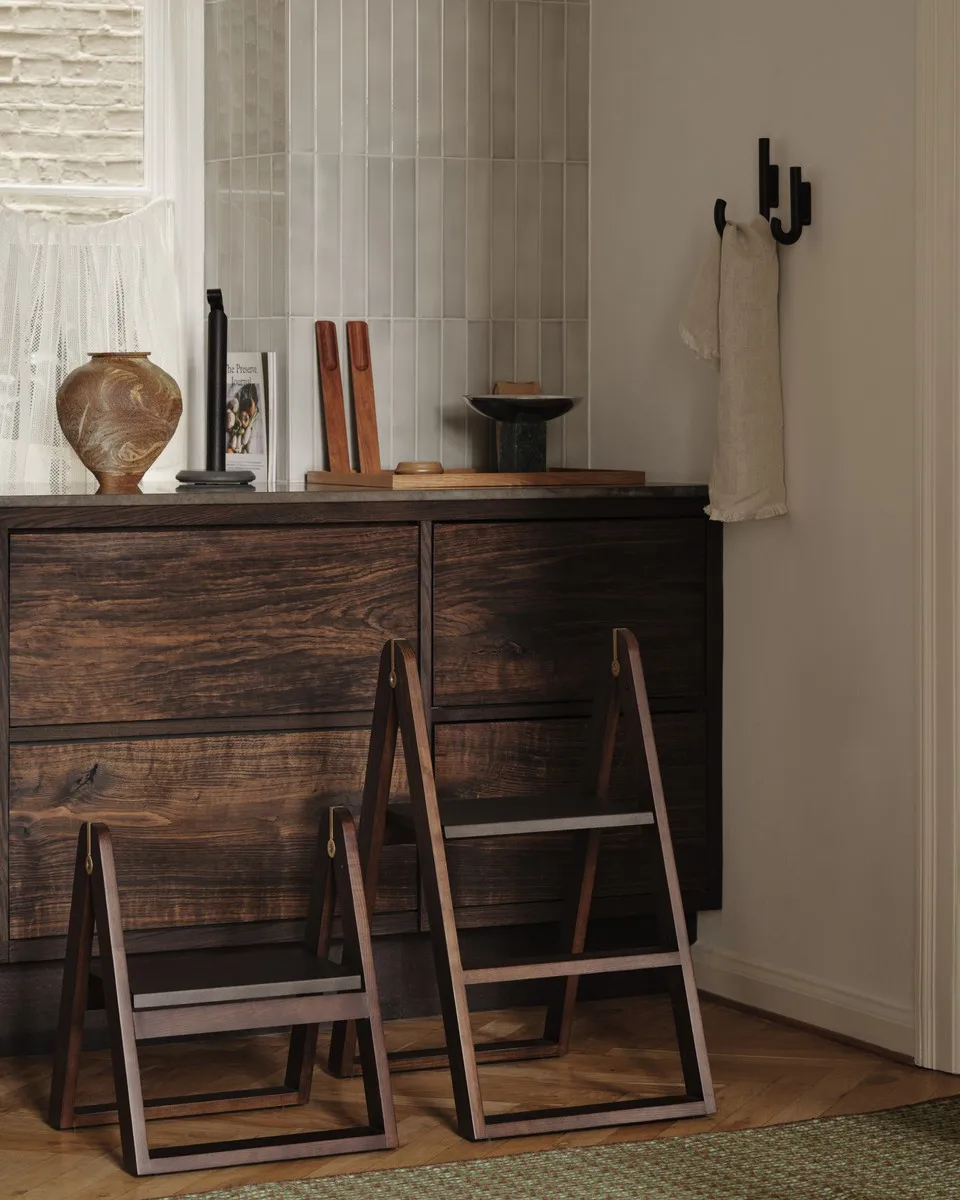 Reech opstapje, Donkere es Gejst