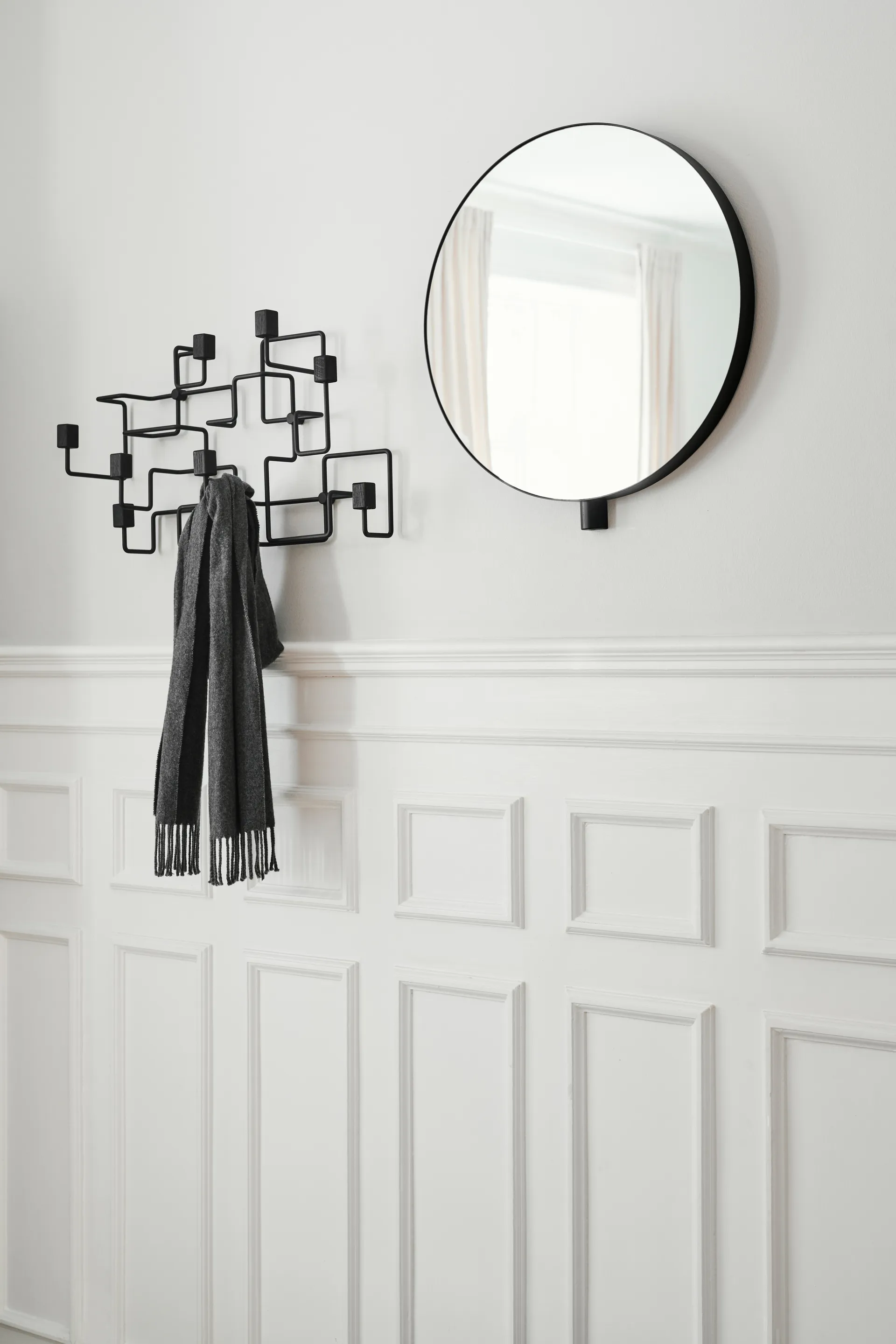 Underground klerenhanger, Zwart-zwartgebeitst eikenhout Gejst