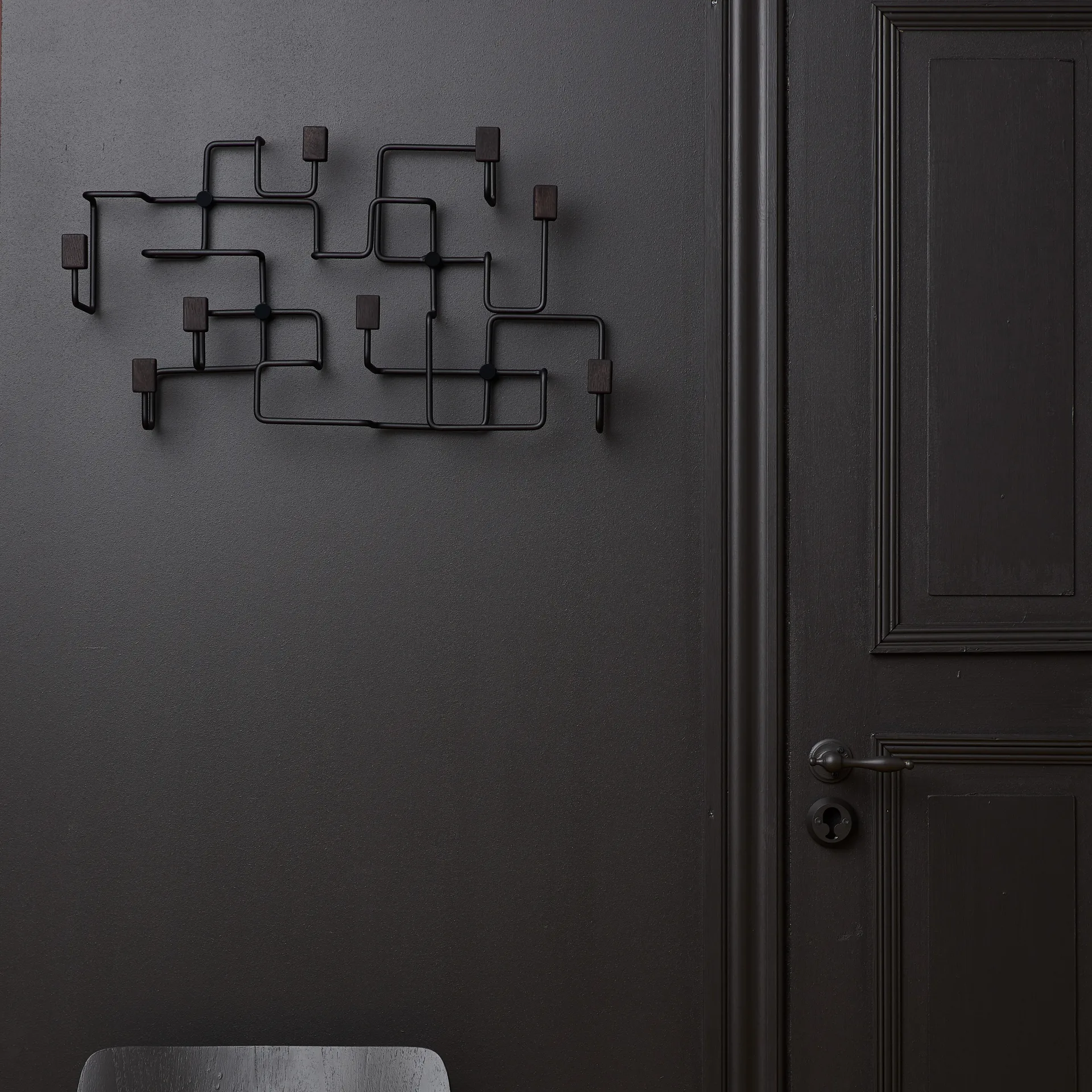 Underground klerenhanger, Zwart-zwartgebeitst eikenhout Gejst