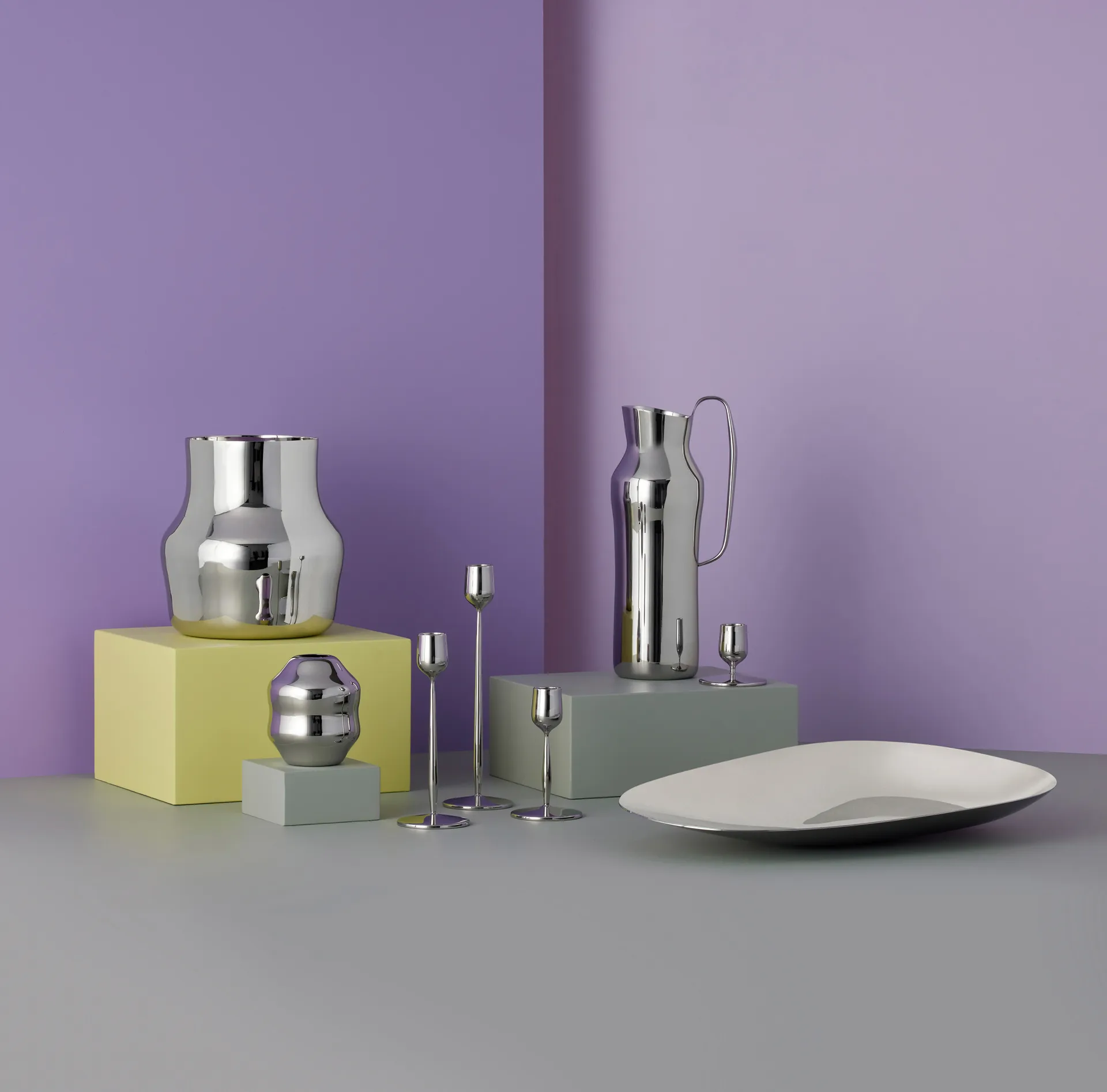 Dorotea vaas 18x19,5 cm, Glanzend staal Gense