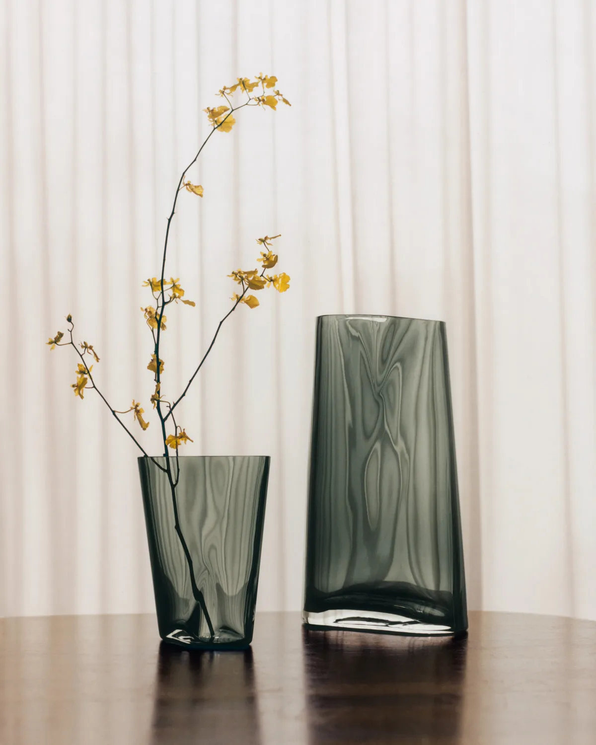 Lituus glazen vaas, Grijs, middel Georg Jensen