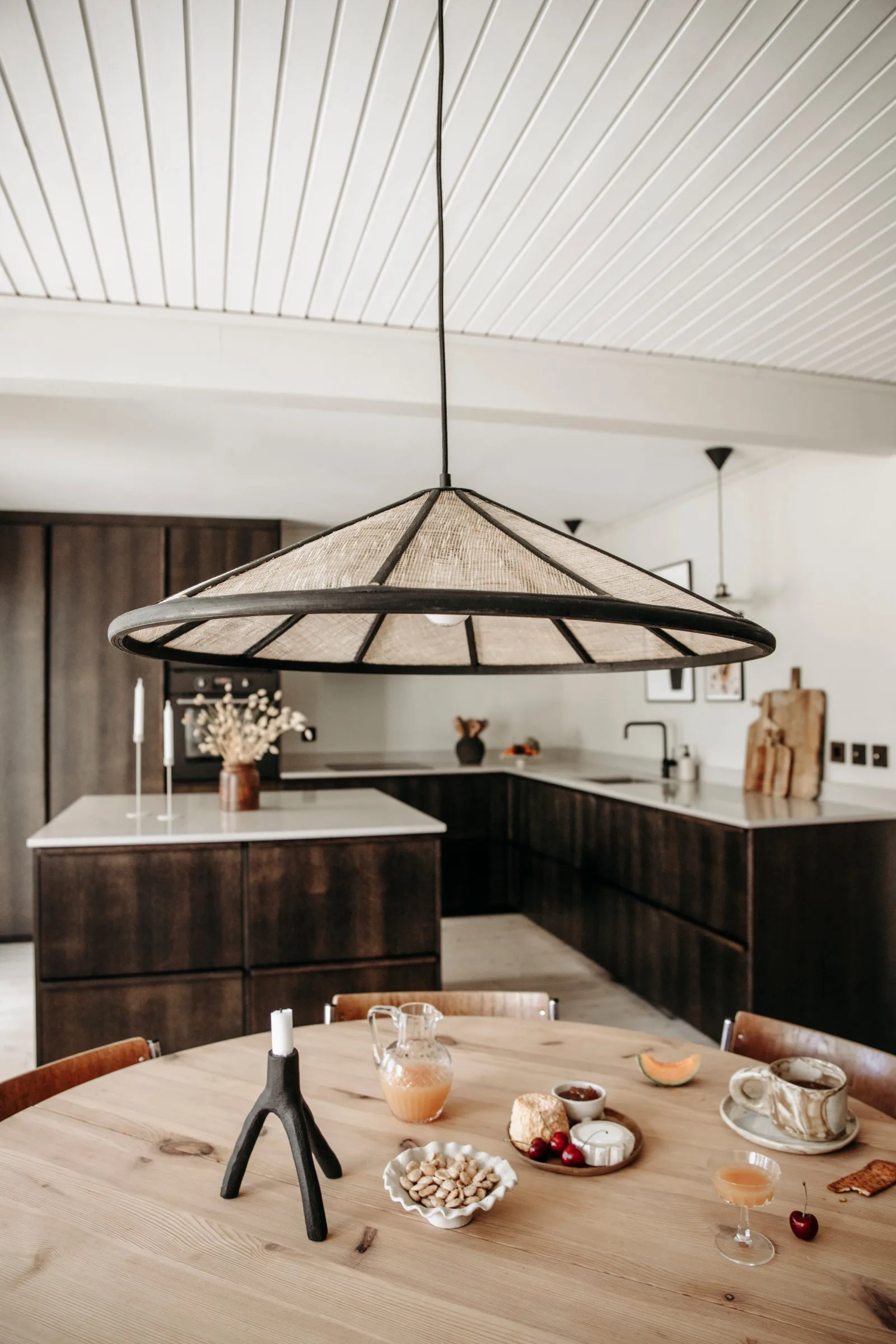 Akira hanglamp Ø70 cm, Zwart-natuur Globen Lighting