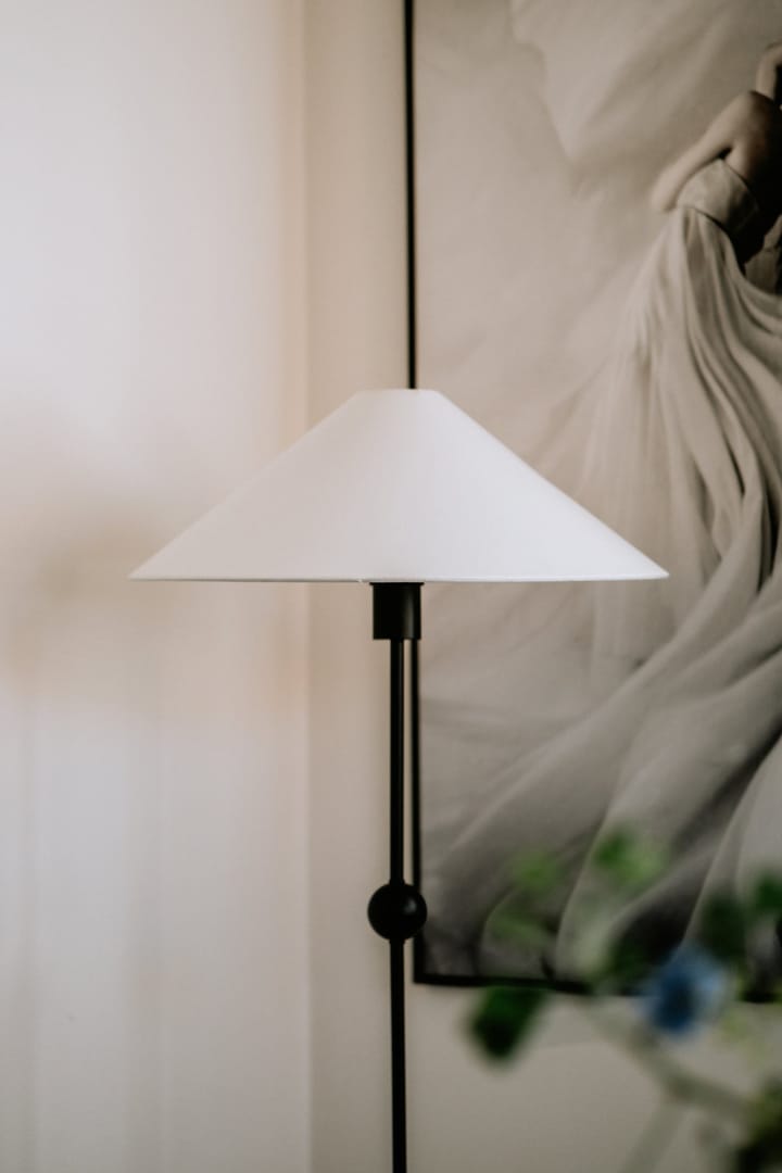 Astrid lampstandaard 130 cm, Zwart Globen Lighting