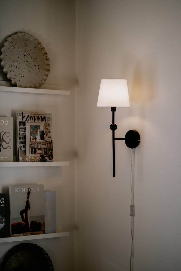 Astrid muurlamp, Zwart Globen Lighting