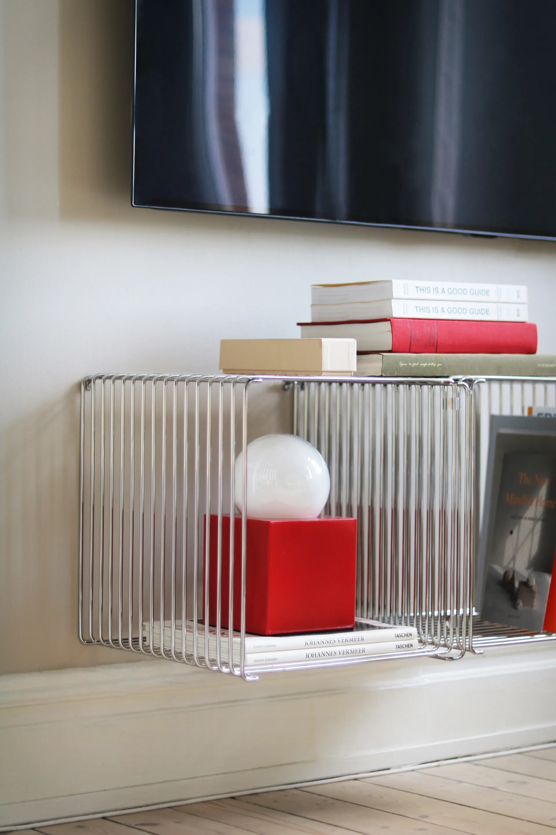 Bob 14 tafellamp, Rood Globen Lighting