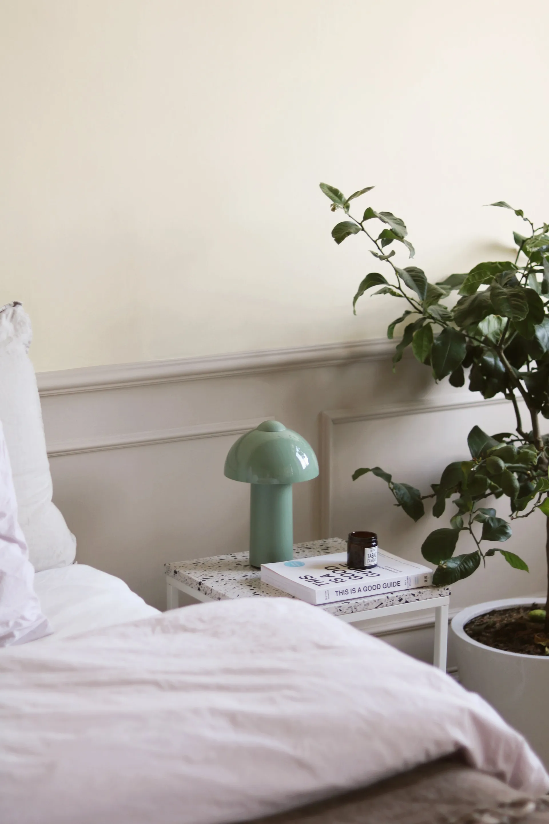 Buddy draagbare tafellamp, Groen Globen Lighting