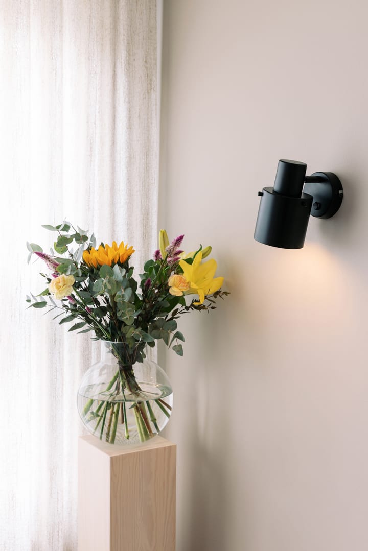Clark 1 wandlamp, Zwart Globen Lighting