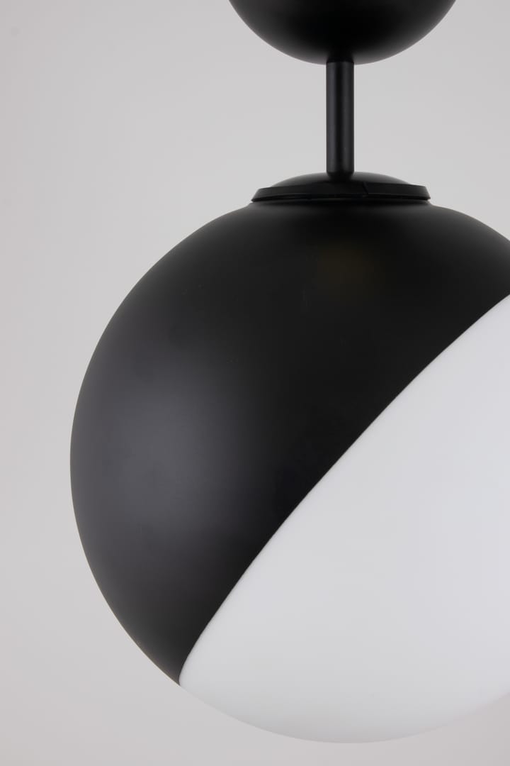 Contur plafonnière Ø25 cm, Zwart-wit Globen Lighting