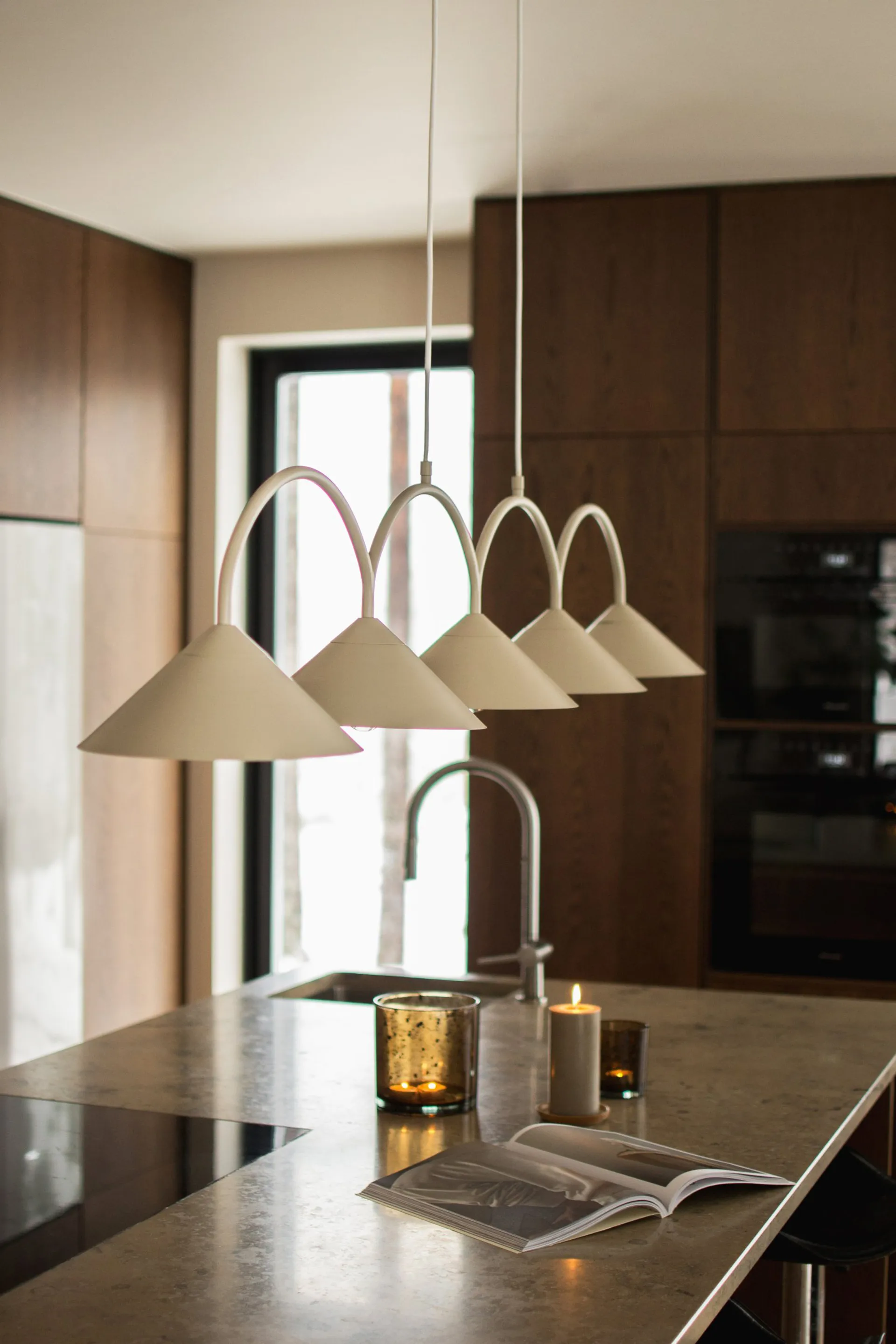 Curve hanglamp 5, Beige Globen Lighting