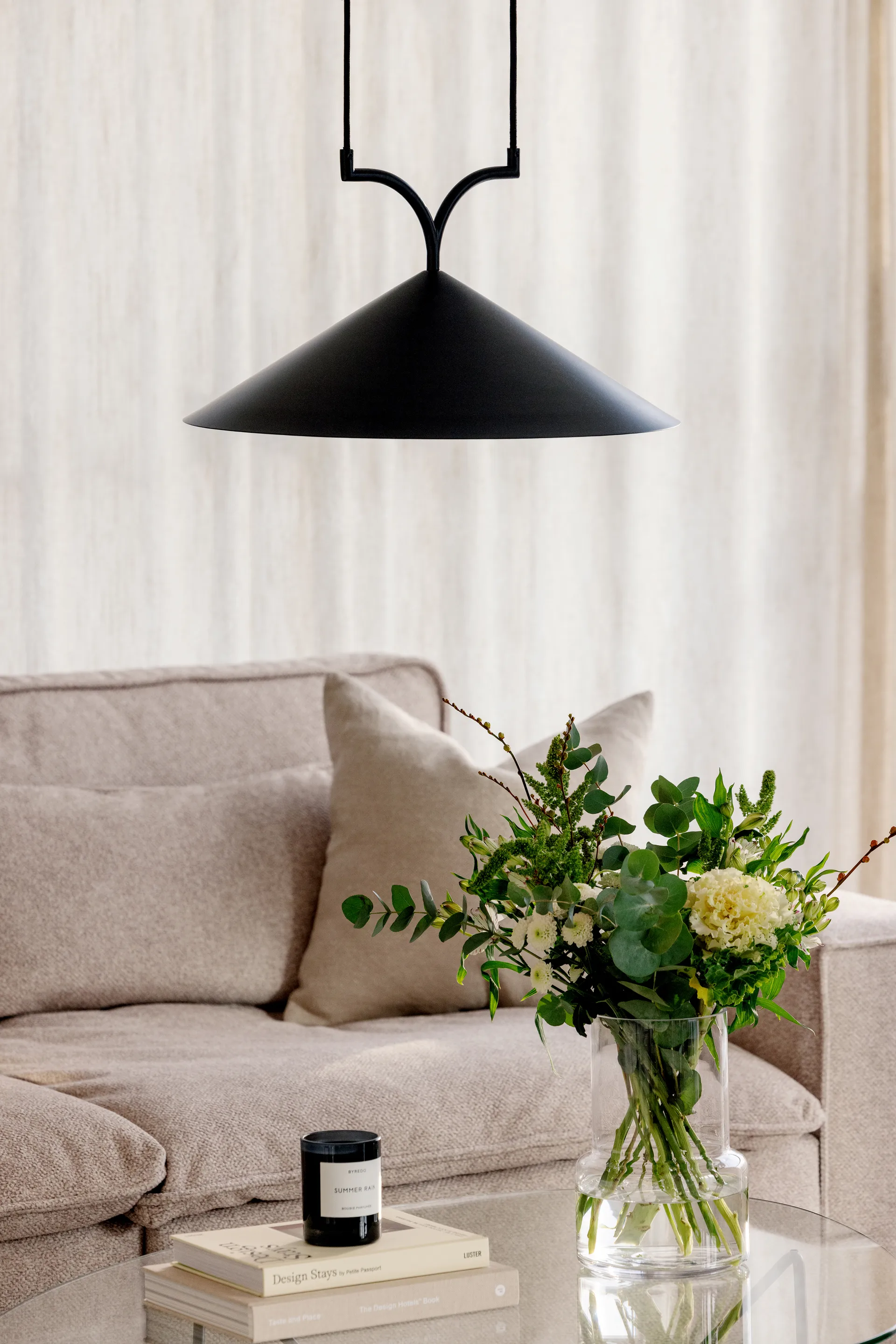 Curve hanglamp 50, Zwart Globen Lighting