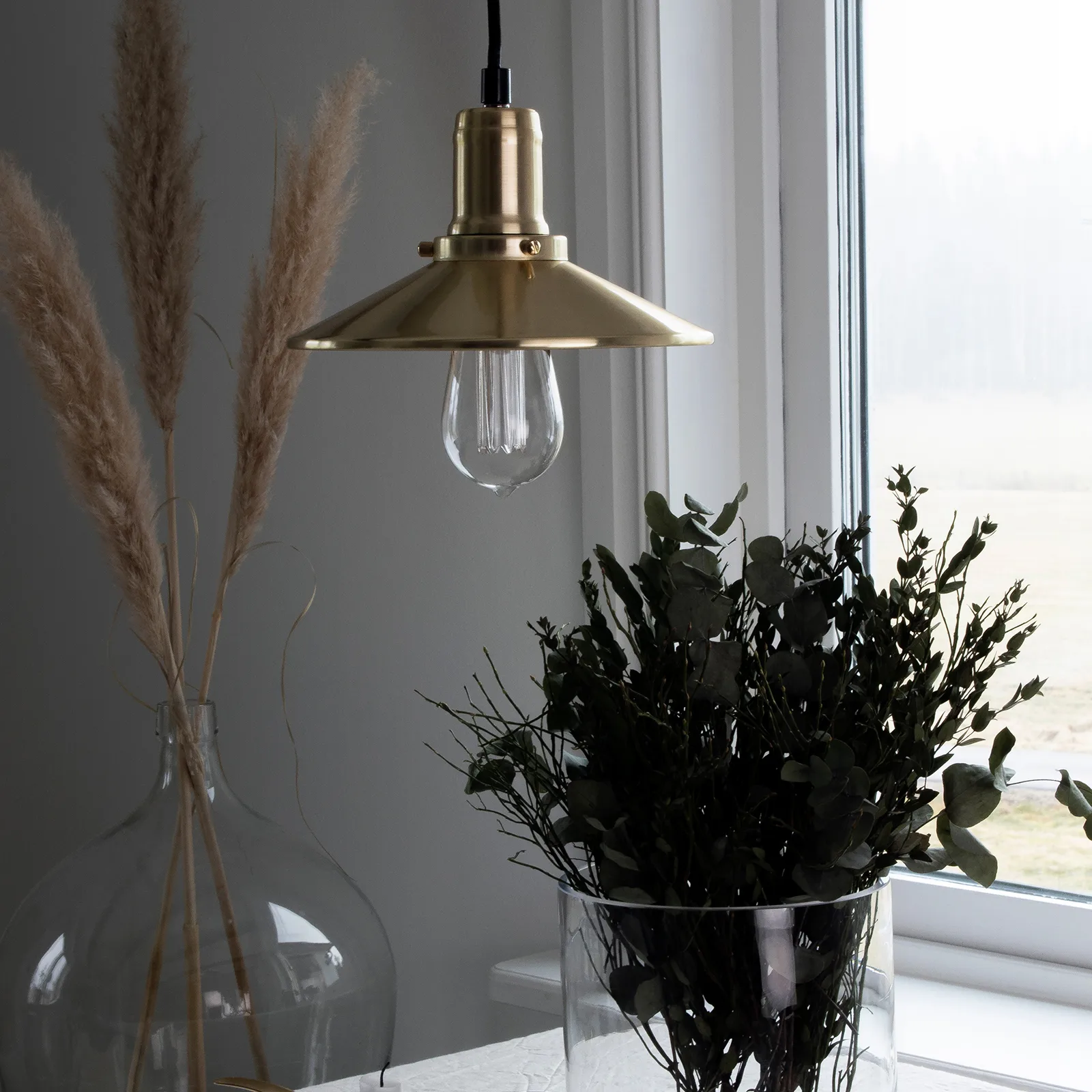 Disc hanglamp mini, Geborsteld messing Globen Lighting